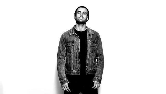 &lsquo;Pet&rsquo; A Perfect Circle
#EveryPortraitHasASoundtrack
#portraitphotography #portrait #studiophotography #sydneyphotography #maleportrait #blackandwhite #nikon #profoto #photooftheday #surryhills #pet #aperfectcircle @tomazkljakovic