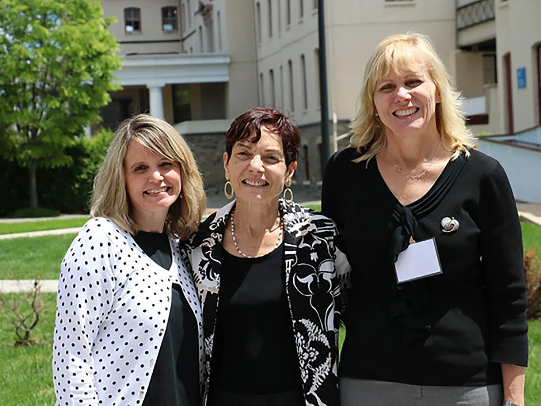 Margaret Davis Receives Distinguished Service Award
