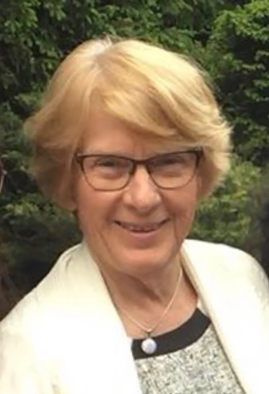 Elma Jones