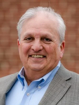 Former mayors endorse former mayor