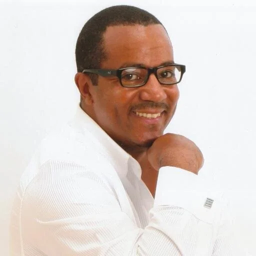 A New Voice for a New Year: Stefan Roots Essentials