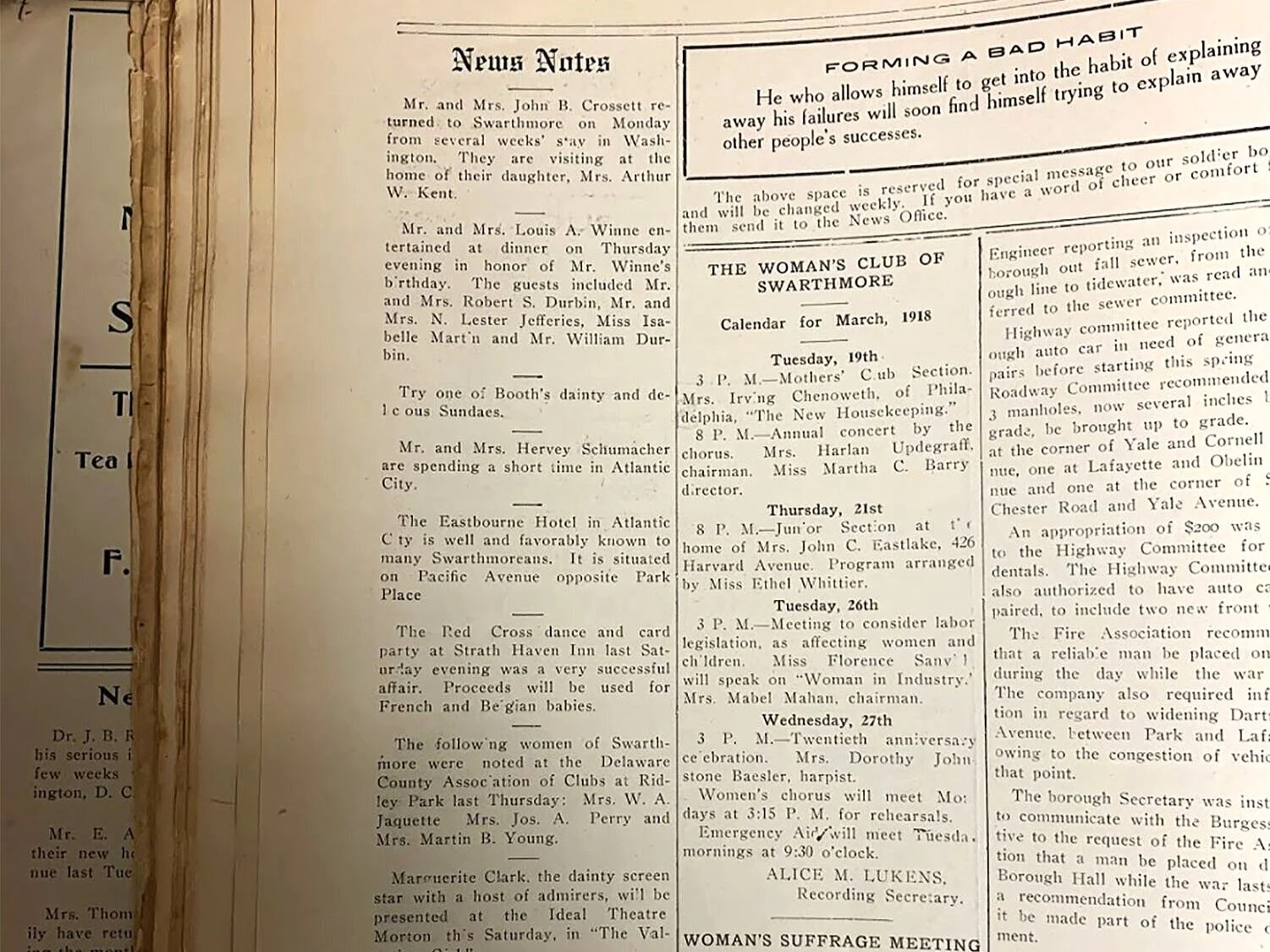 News Notes, Social Media, and the Anxiety of Oversharing