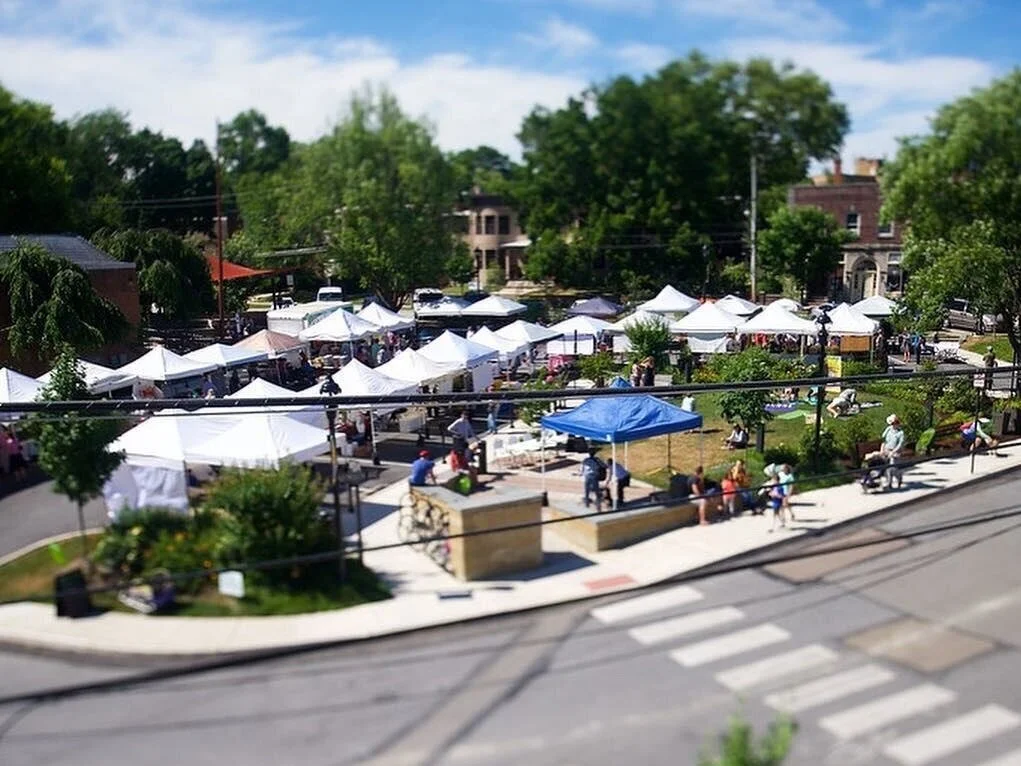 Farmers Market Adapts