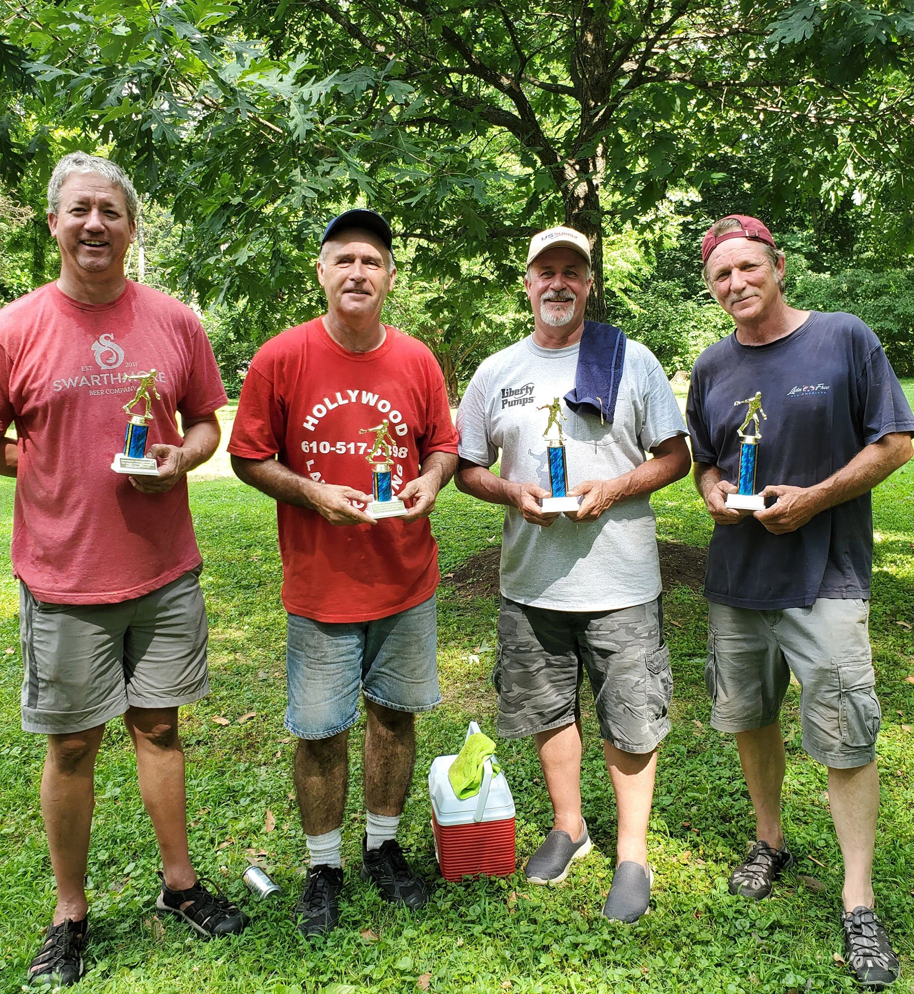 7-12 w-Swarthmore-horseshoe winners.jpg