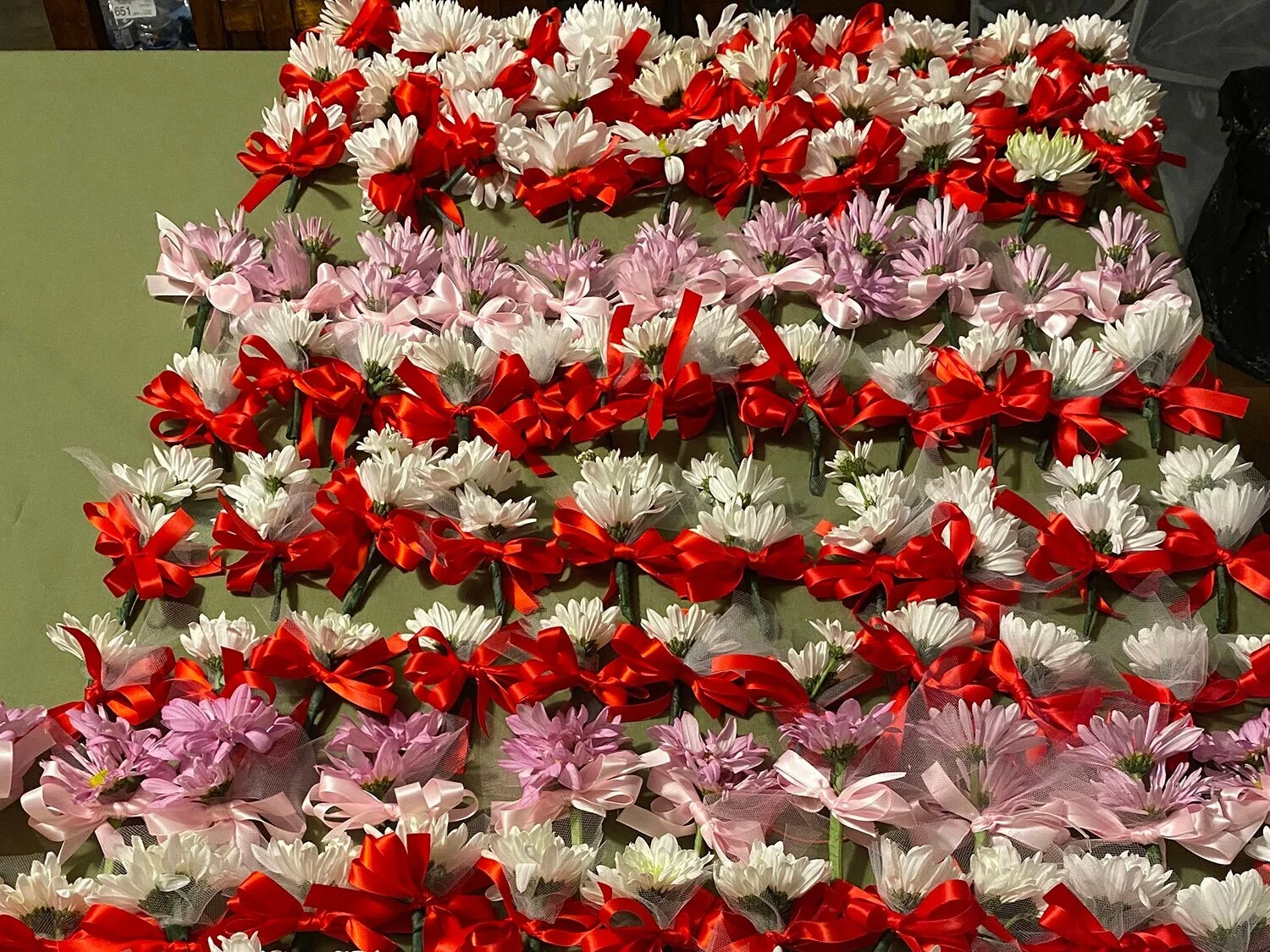 Rose Tree Gardeners Make Corsages and Boutonnieres for Nursing Home Residents