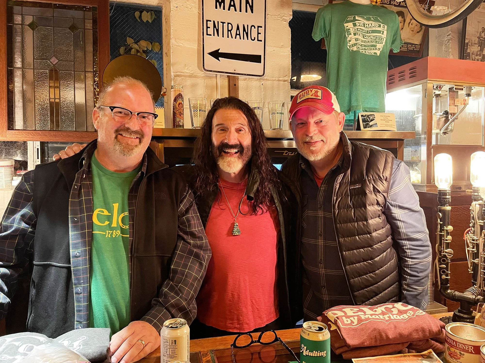 Philly DJ Visits WaR3house 3