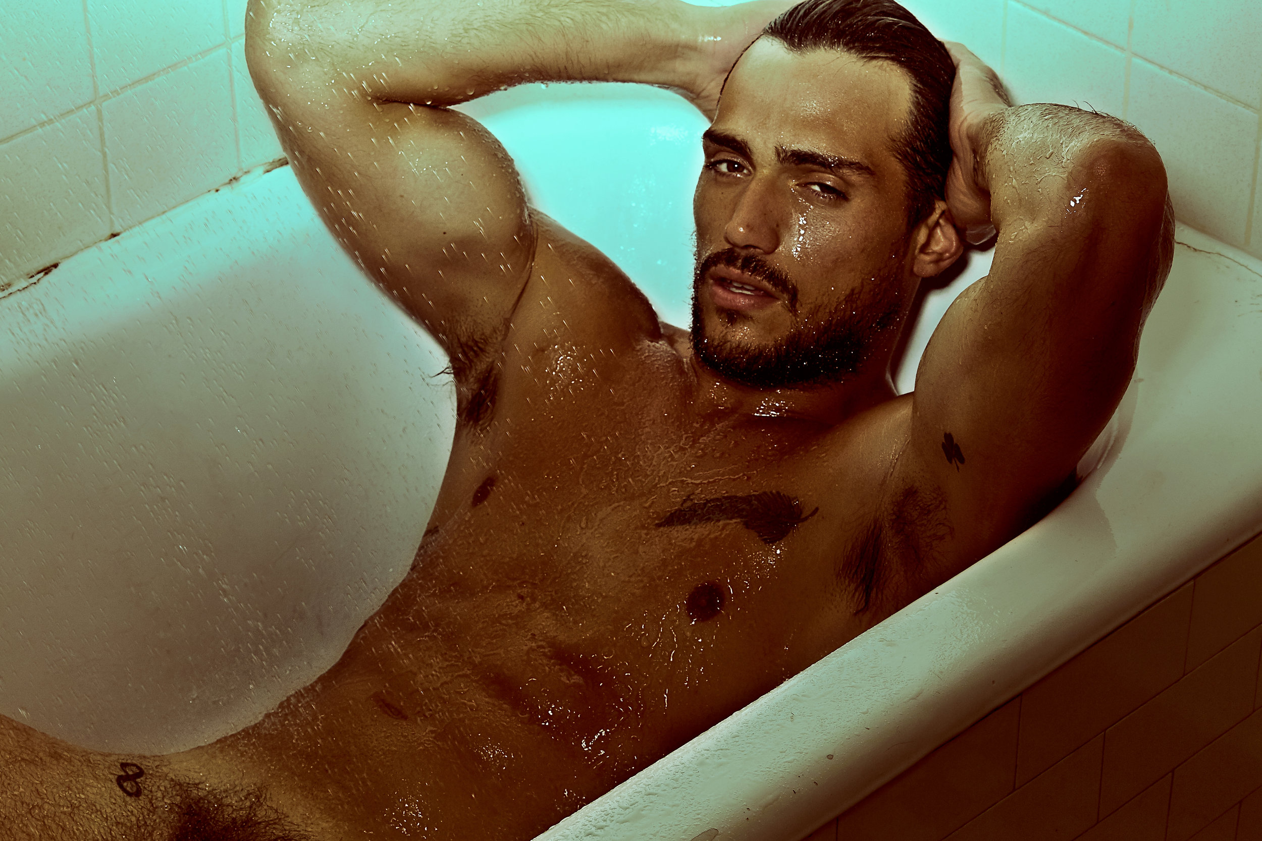 RICHARDDESNUDO5E.jpg