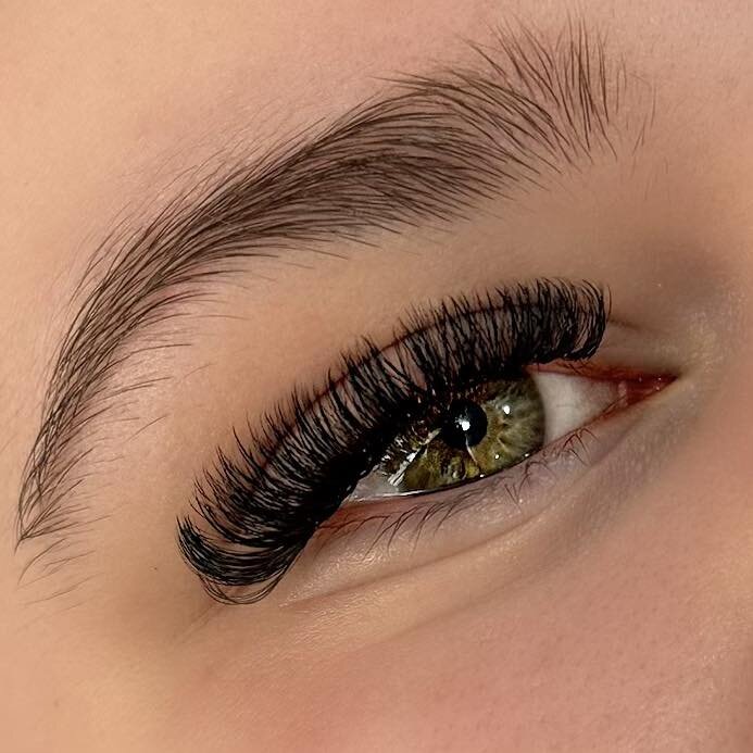 Green with envy 💚

Secure your appointment by booking through the link in our bio! 

#southsealashextensions #southsealashlift #southseaeyelashextensions #portsmouthlashes #southseaeyelashes #southsealashtechnician #portsmouthlashesextentions #lashl