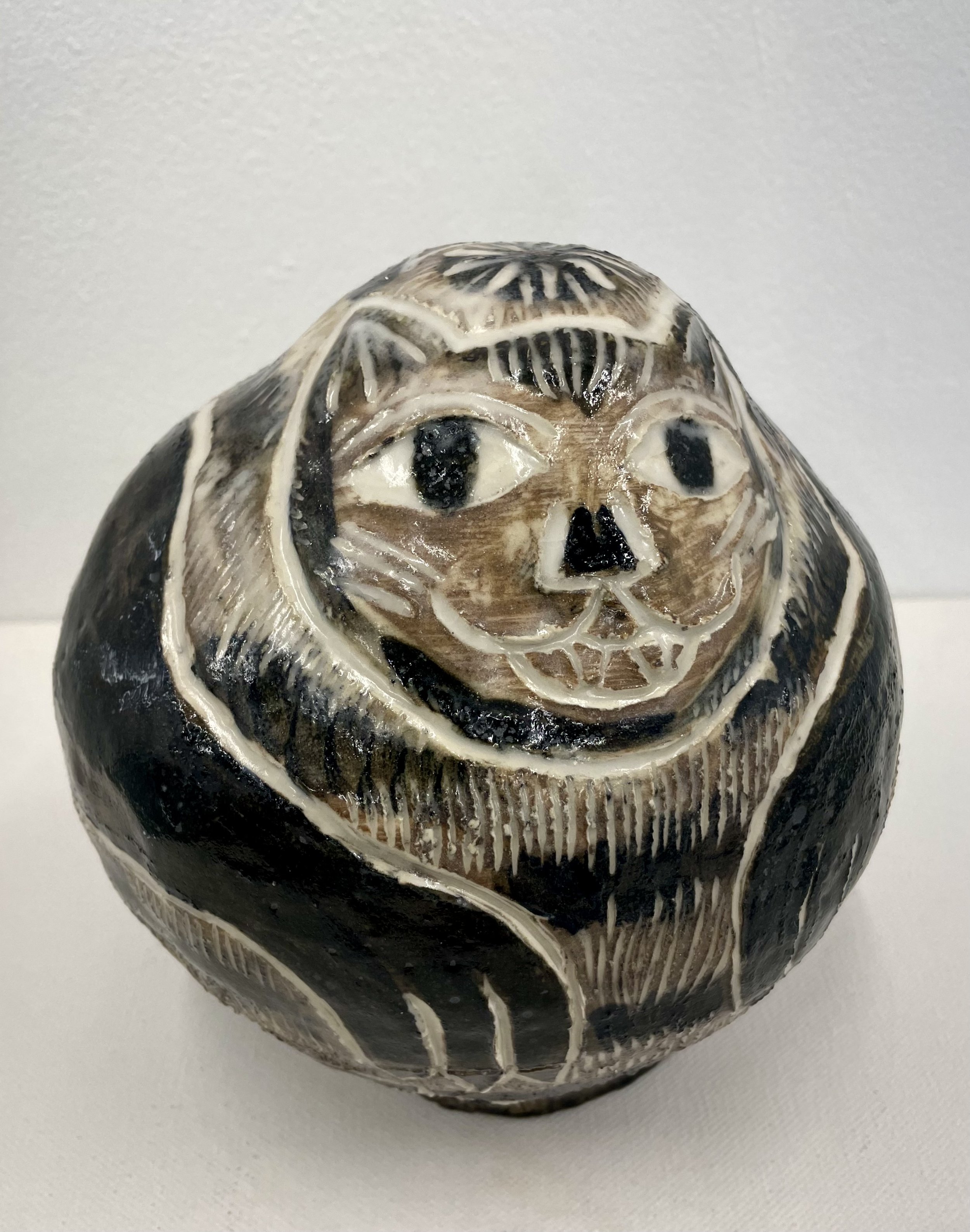 Ball of fluff, 2023, 20x20x18cm, stoneware ceramics