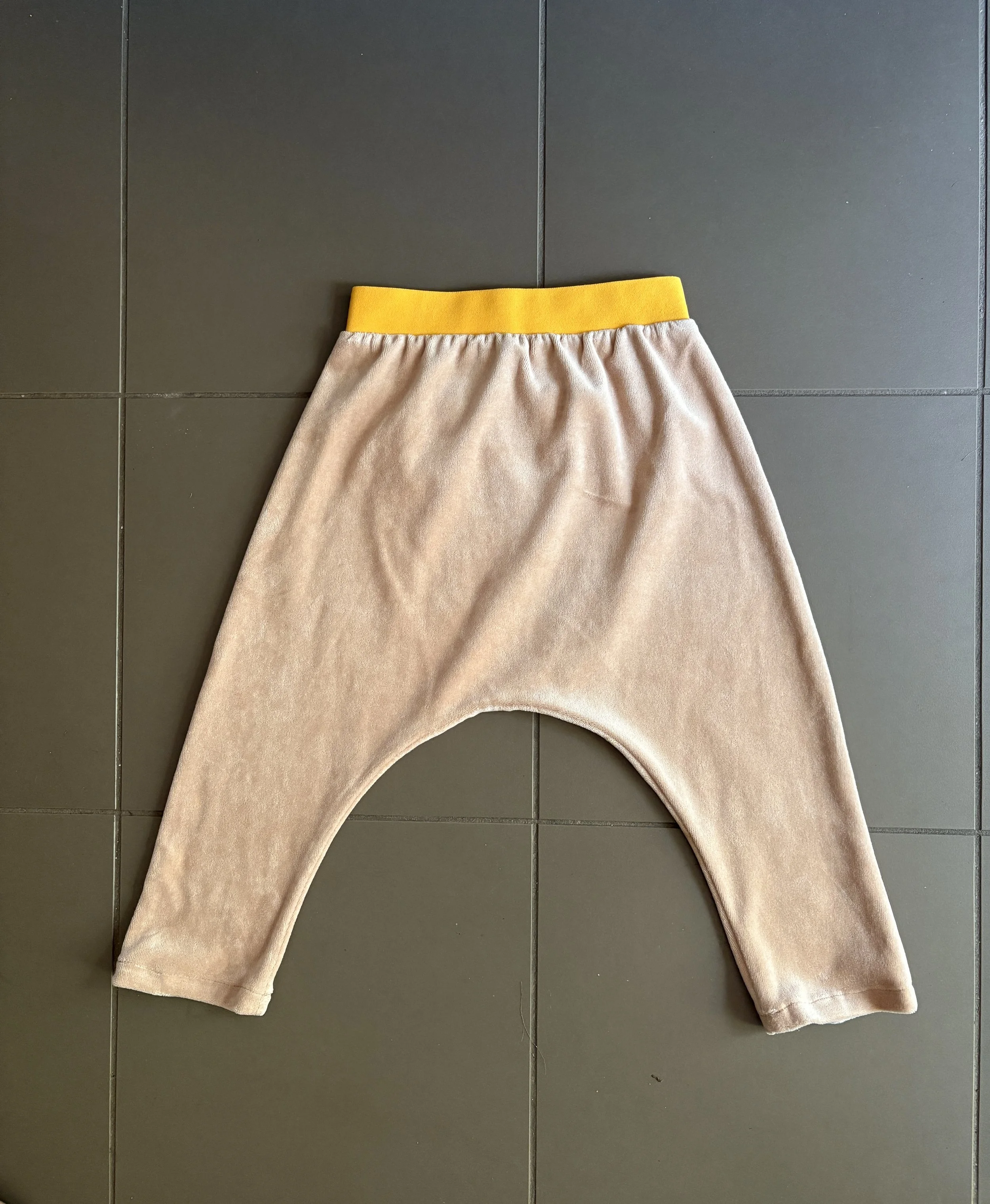 16a.DESERT:YELLOWjpg.jpg