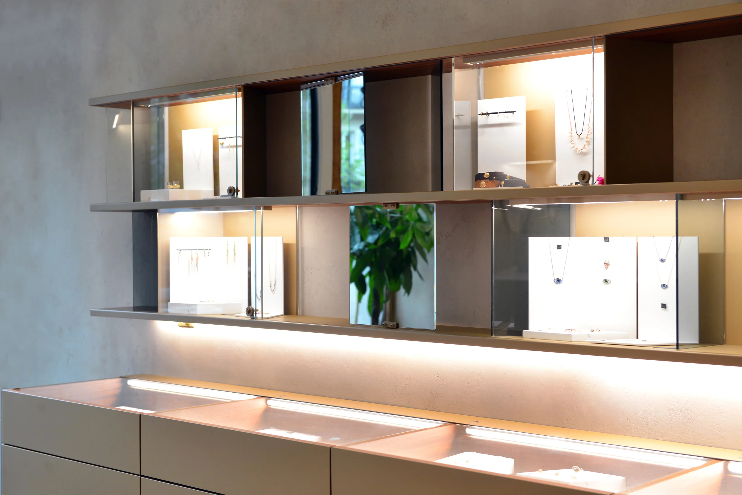 WHITE bIRD - Interior design Paris - 03.jpg