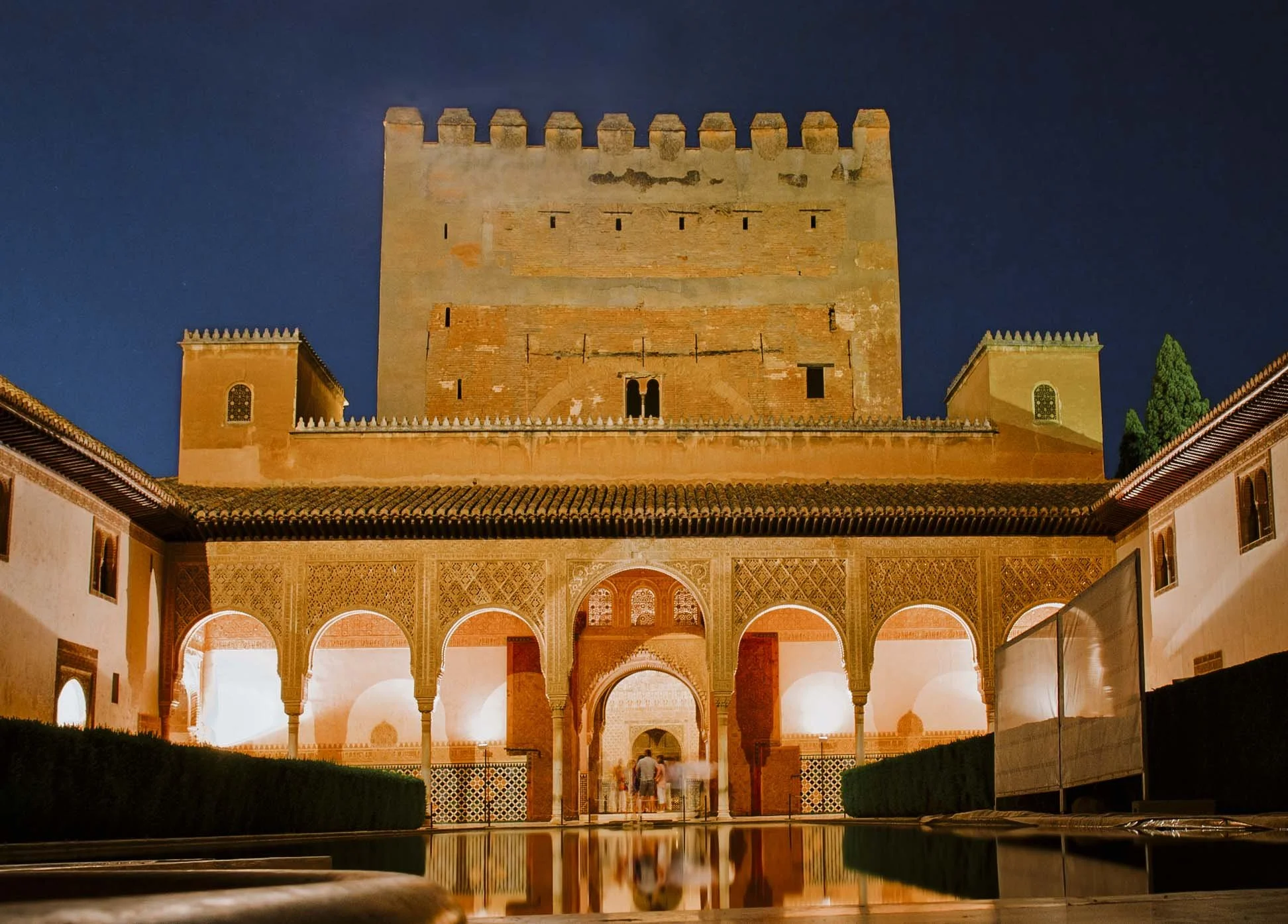 Alhambra by night Is the Alhambra night visit worth it? (2023