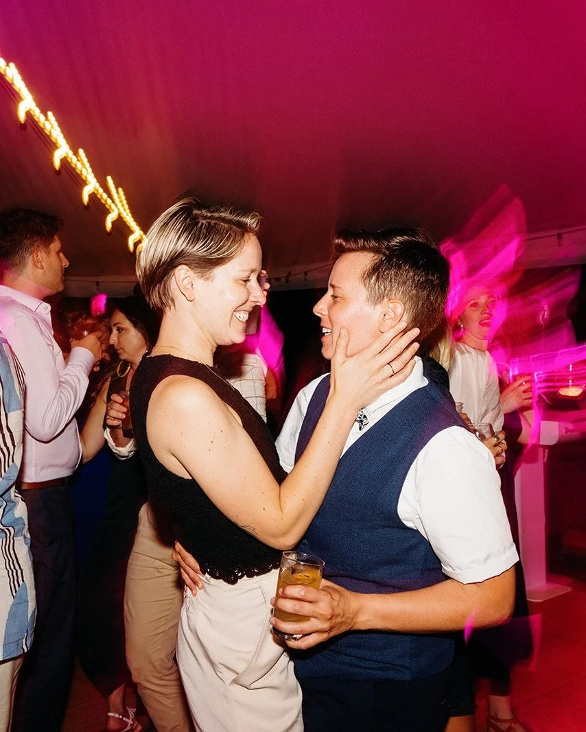 We love when couples choose us because music is their highest priority 👏

Photos by @shawnee_custalow
Music by @djjaymurch @onthebeatfx

#wedding #jerseybride #nycbride #equallywed
#nycwedding #weddingdj