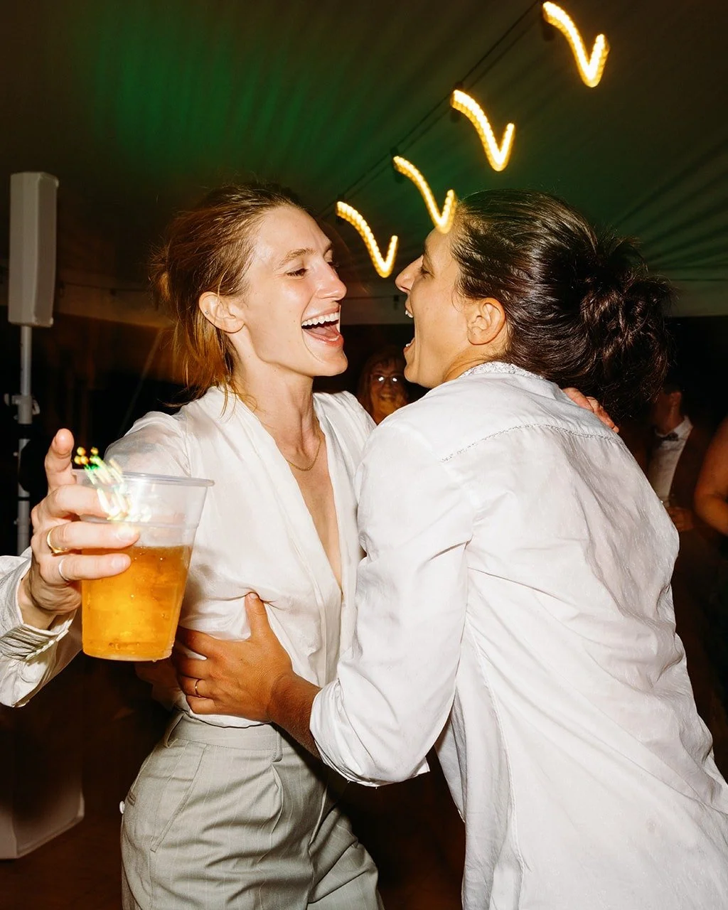 Just a few snaps from Ashley and Sarah's wedding!

Photos by @shawnee_custalow
Music by @djjaymurch @onthebeatfx

#wedding #jerseybride #nycbride #equallywed
#nycwedding #weddingdj