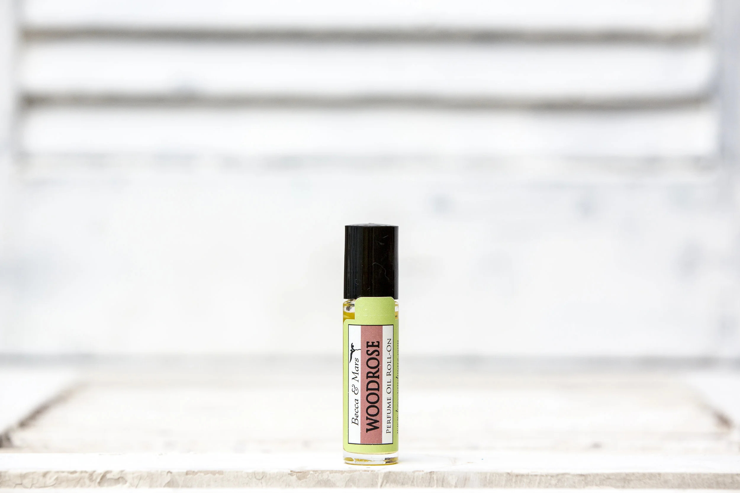 Woodrose Natural Perfume Roll-On