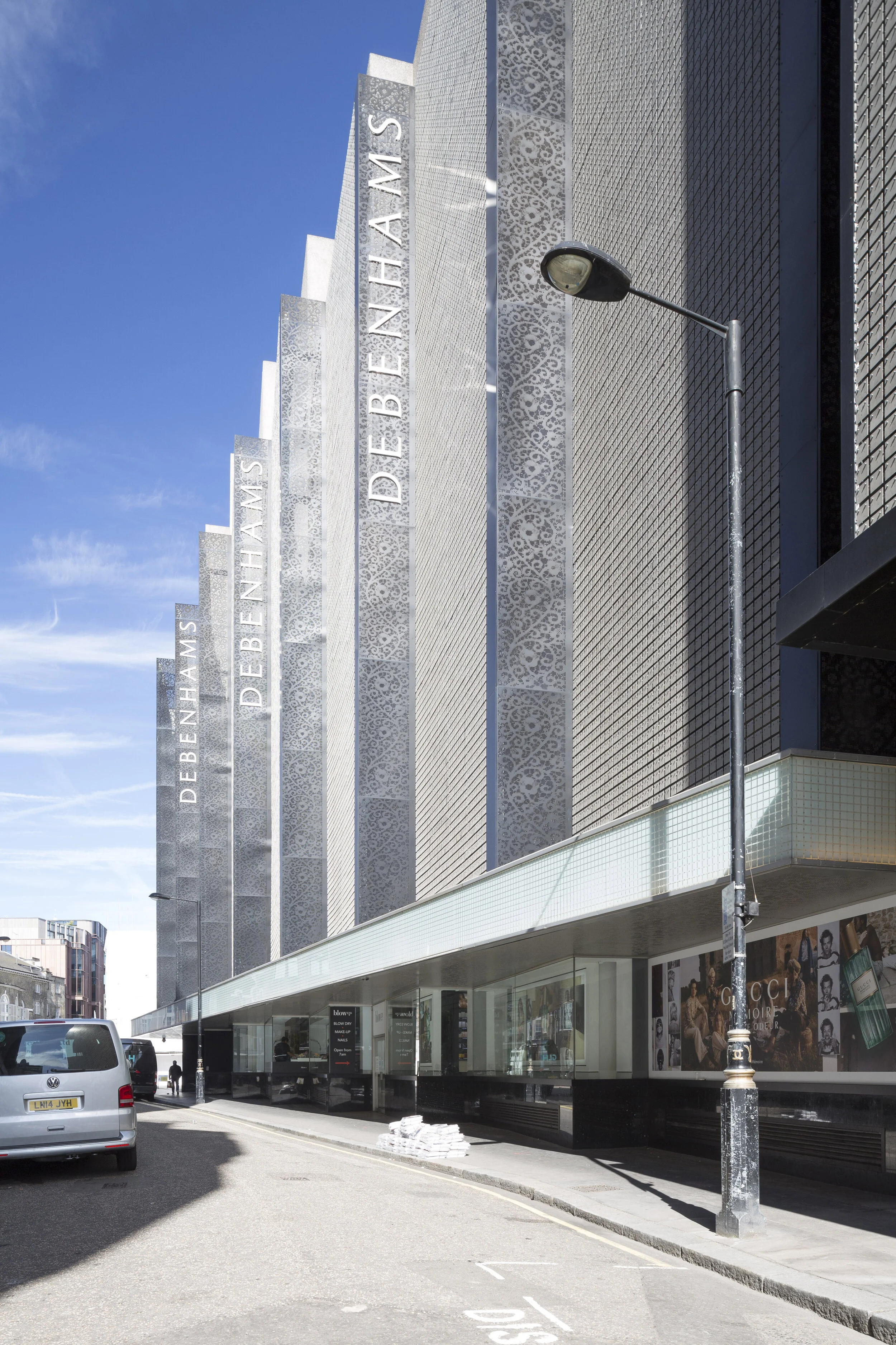 Copy of Debenhams-02 © Agnese Sanvito.JPG