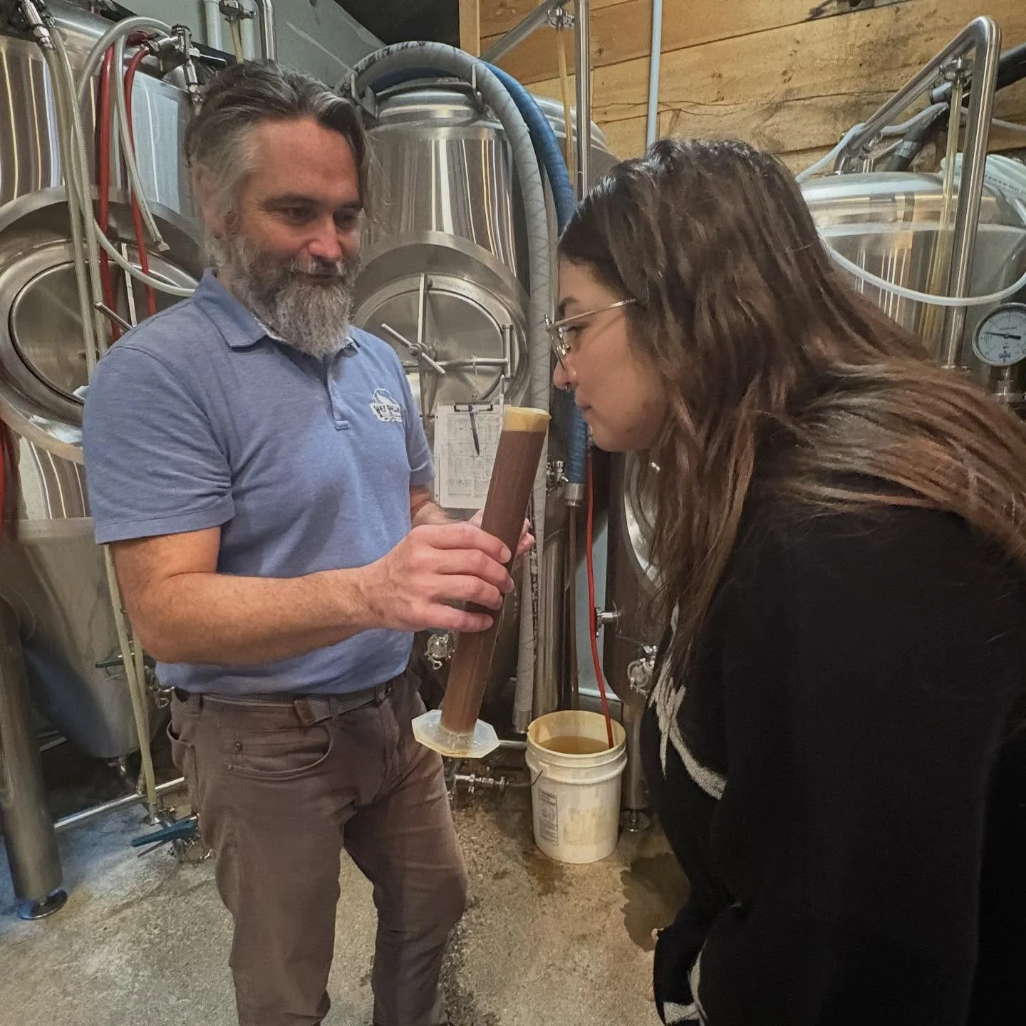 We had the pleasure of hosting Chloe and Kylie from @stacksespresso yesterday and are excited to be partnering with them for this year’s batch of Lock 9am! They dropped off 10lbs of their smokestack roast which will be steeped in the beer in ab