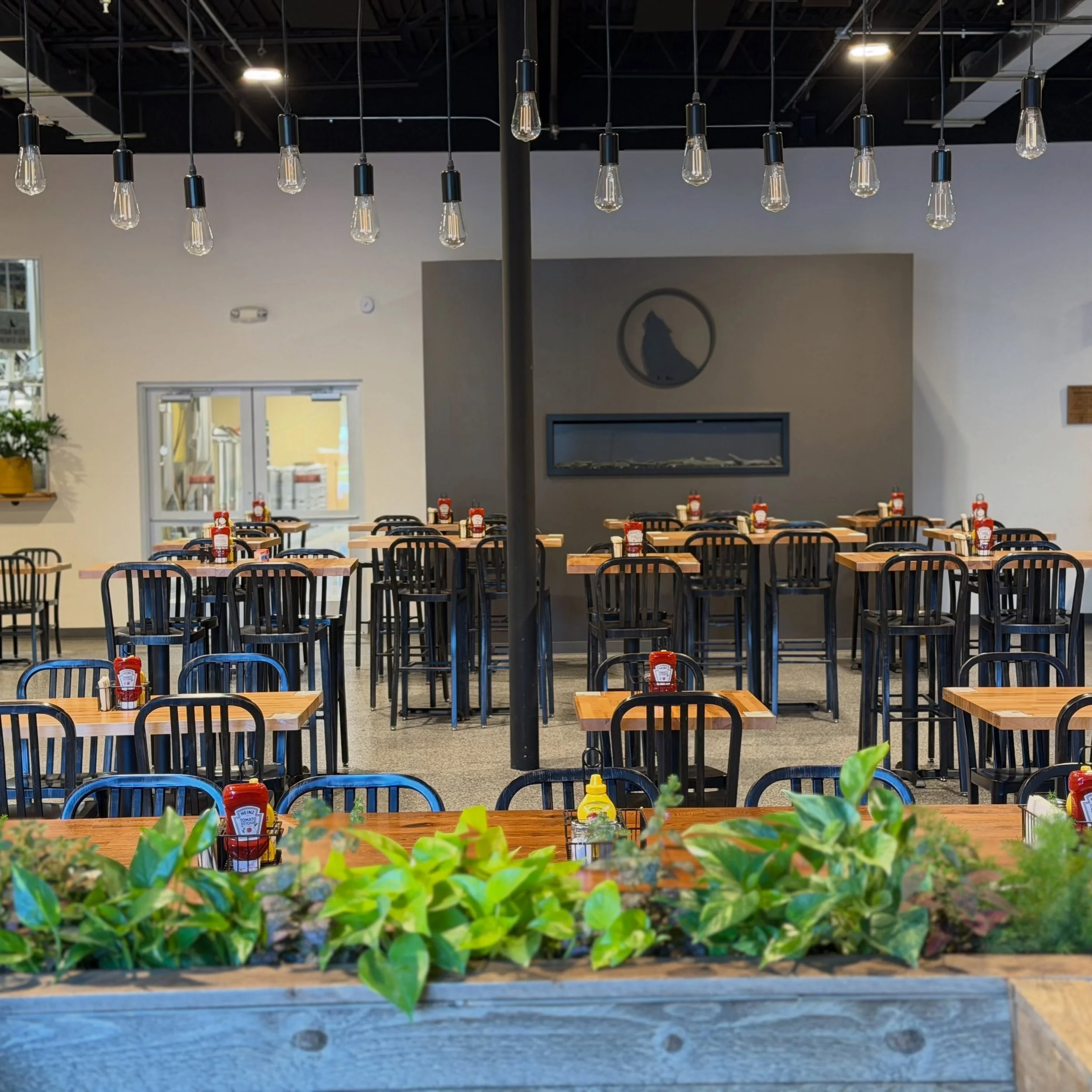 Join us all weekend at the Scotia taproom for our official grand opening!
Thursday, 9/24
Ribbon cutting at 4:30pm
Brewery tours: 5pm, 6pm, 7pm
Live Music: The Rusticator Duo 6pm

Friday, 9/25
Raffles &amp; Giveaways
@thebookhive_ny pop-up book sale 5