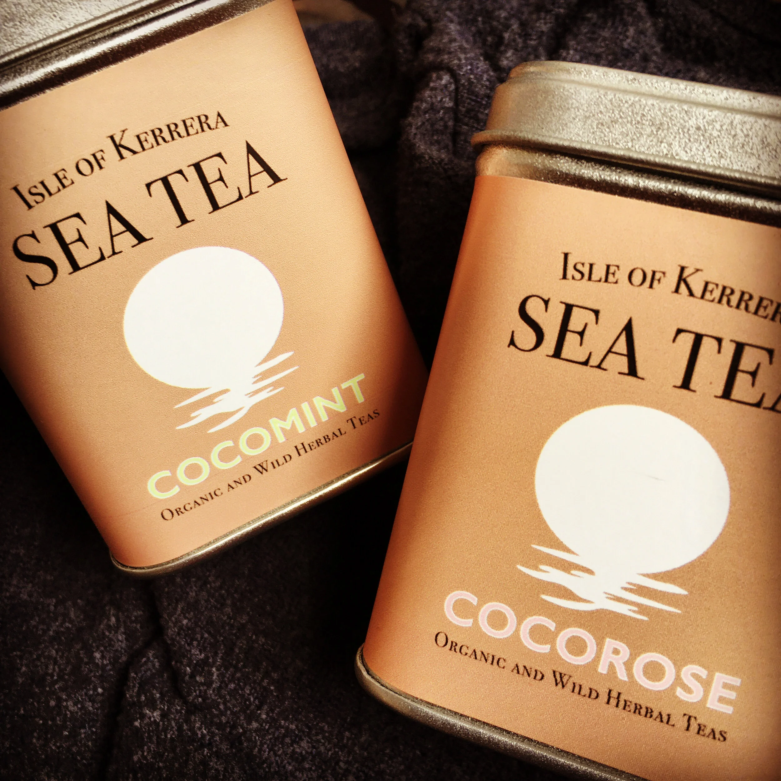 Pretty tins to re-fill again and again.