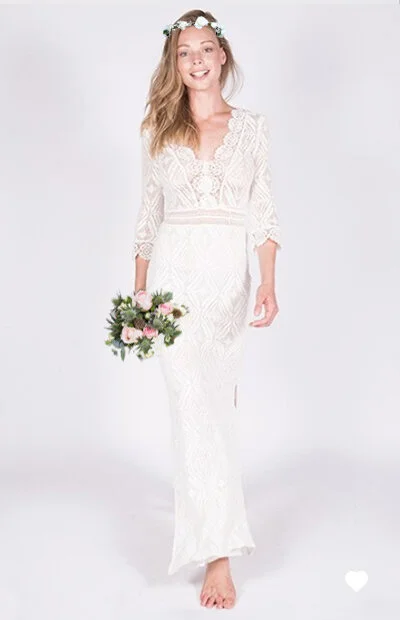Ensemble cérémonie civile. Robe + couronne + bouquet à 150€.