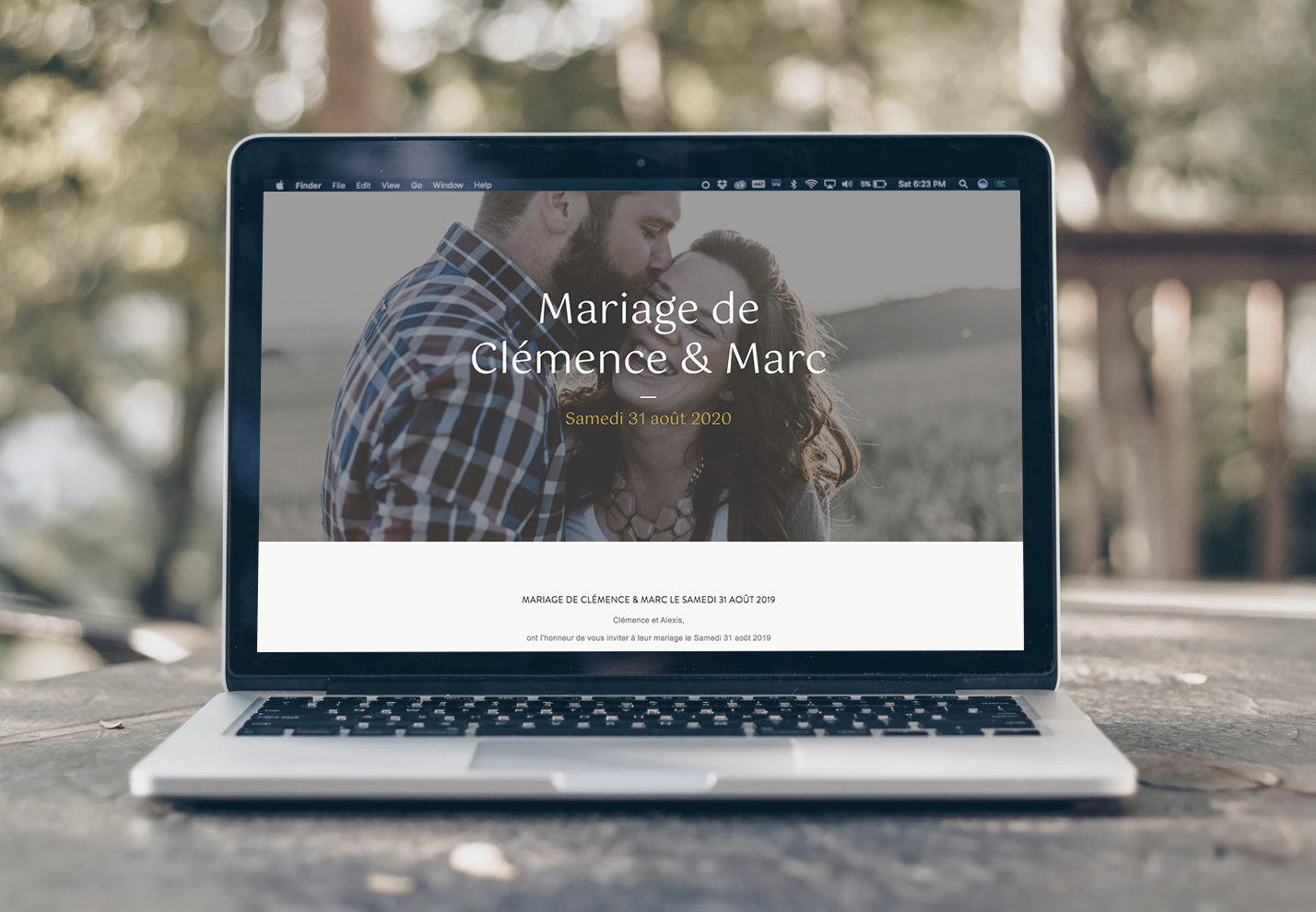 Jules et moi propose 10 fonctionnalités dédiées aux sites de mariages, offertes à tous les futurs mariés de l’agence.