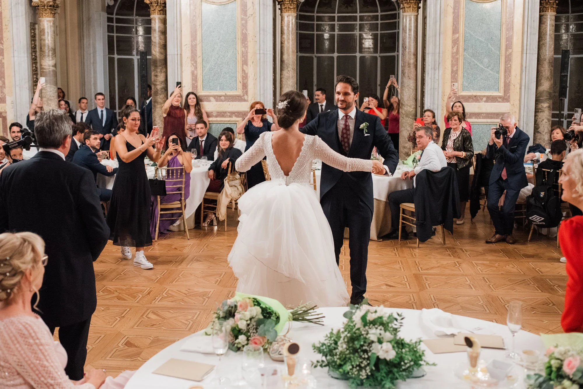 Mariage intime et élégant au cœur de Madrid.jpg