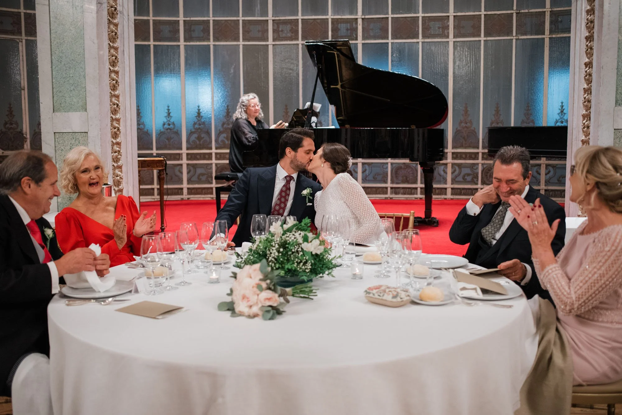 Mariage madrilène : charme espagnol et finesse.jpg