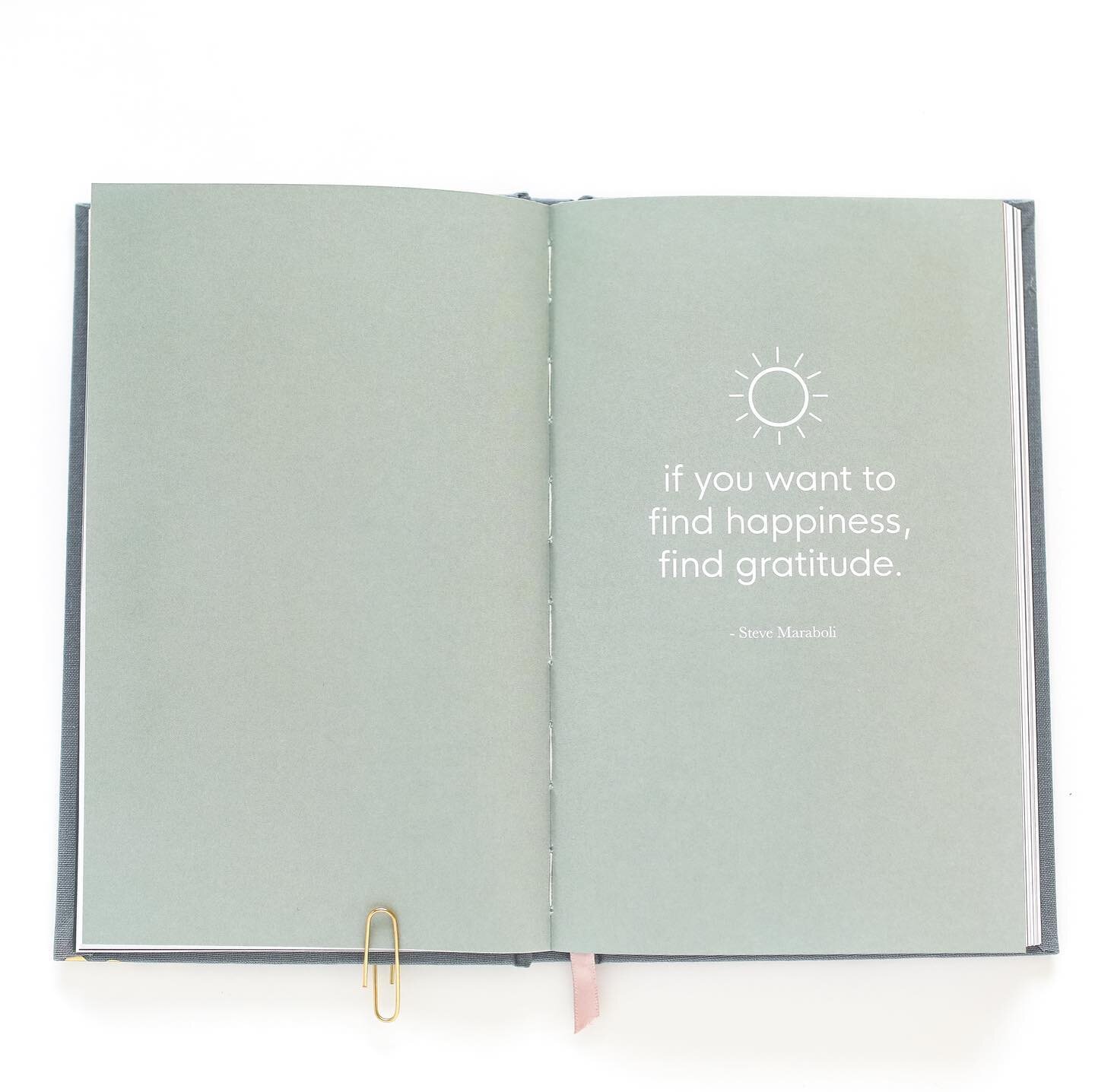 If you want to find happiness, find gratitude. Words so true. I love all the nuggets of wisdom in our new gratitude journal. Gratitude, simplicity, and paying it forward are three of my favorite things to focus on. Snag your copy via the link in our 