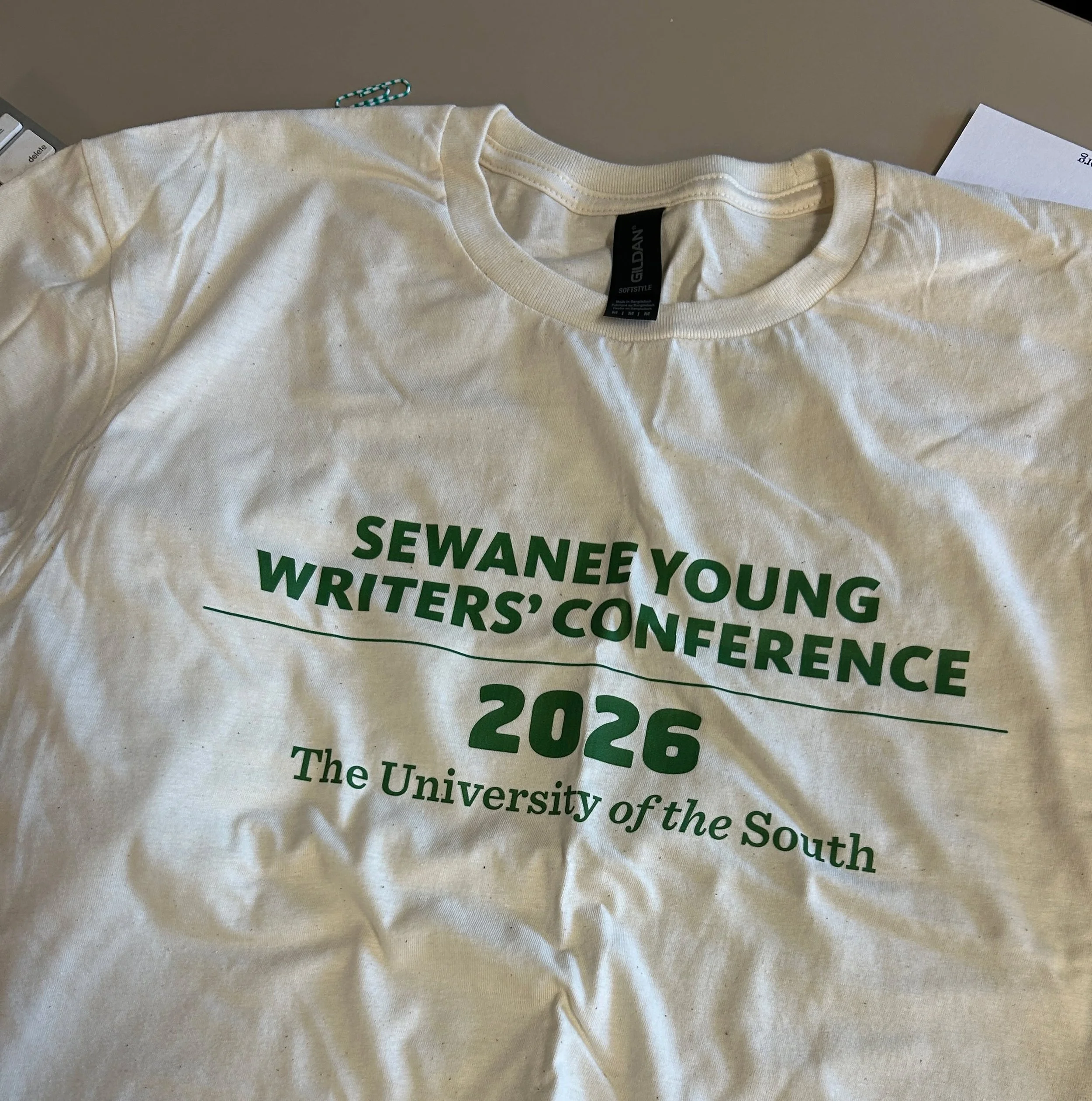 First day of class! BIG thx @neilshea13 for Zooming with my students @sewaneeyoungwriters