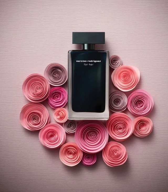 New work - Paper fun with Fragrance - Thank you @luisalbuquerquephoto for your exceptional talent and beautiful lighting and @helene.michael.a for your support. Always a pleasure working with you. @utopianyc #photography #paperflowers #photoshoot #fr