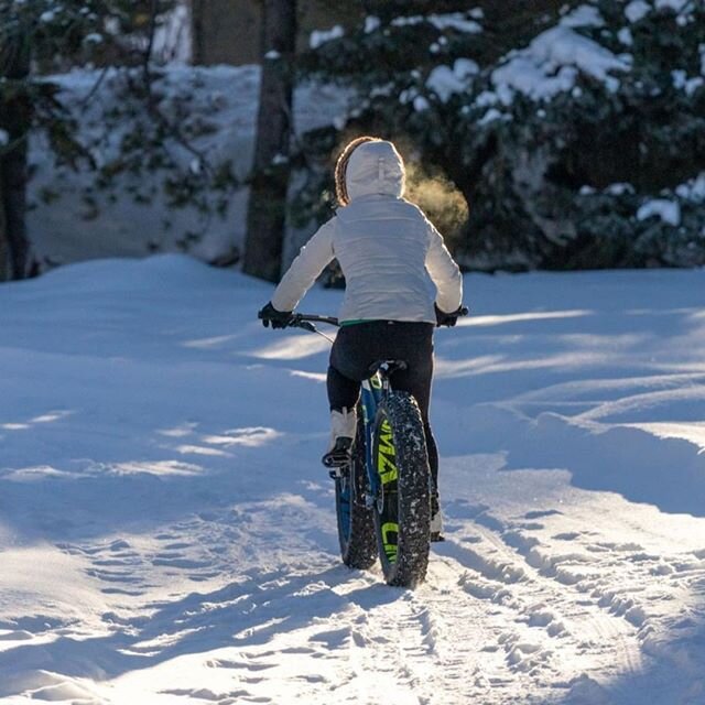 With the Cima FBG, cold temps and snow don't stand a chance! Just keep riding!
.
📸 @aspendailynews @acraigslife