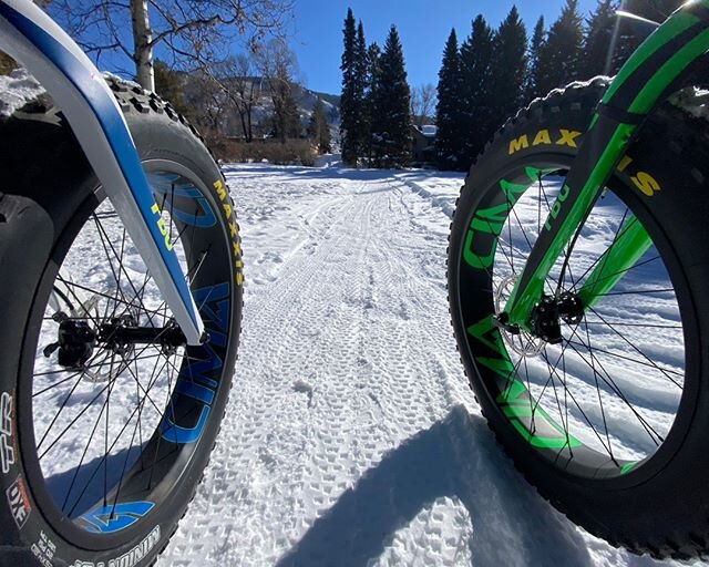 Two is always better than one!
.
.
.
#twofortuesday #duelies #cimacycles #cimaFBG #fatbike #fattires #carbonwheels #madefortheride #aspenco #colorado #utecitycycles #ridelocal