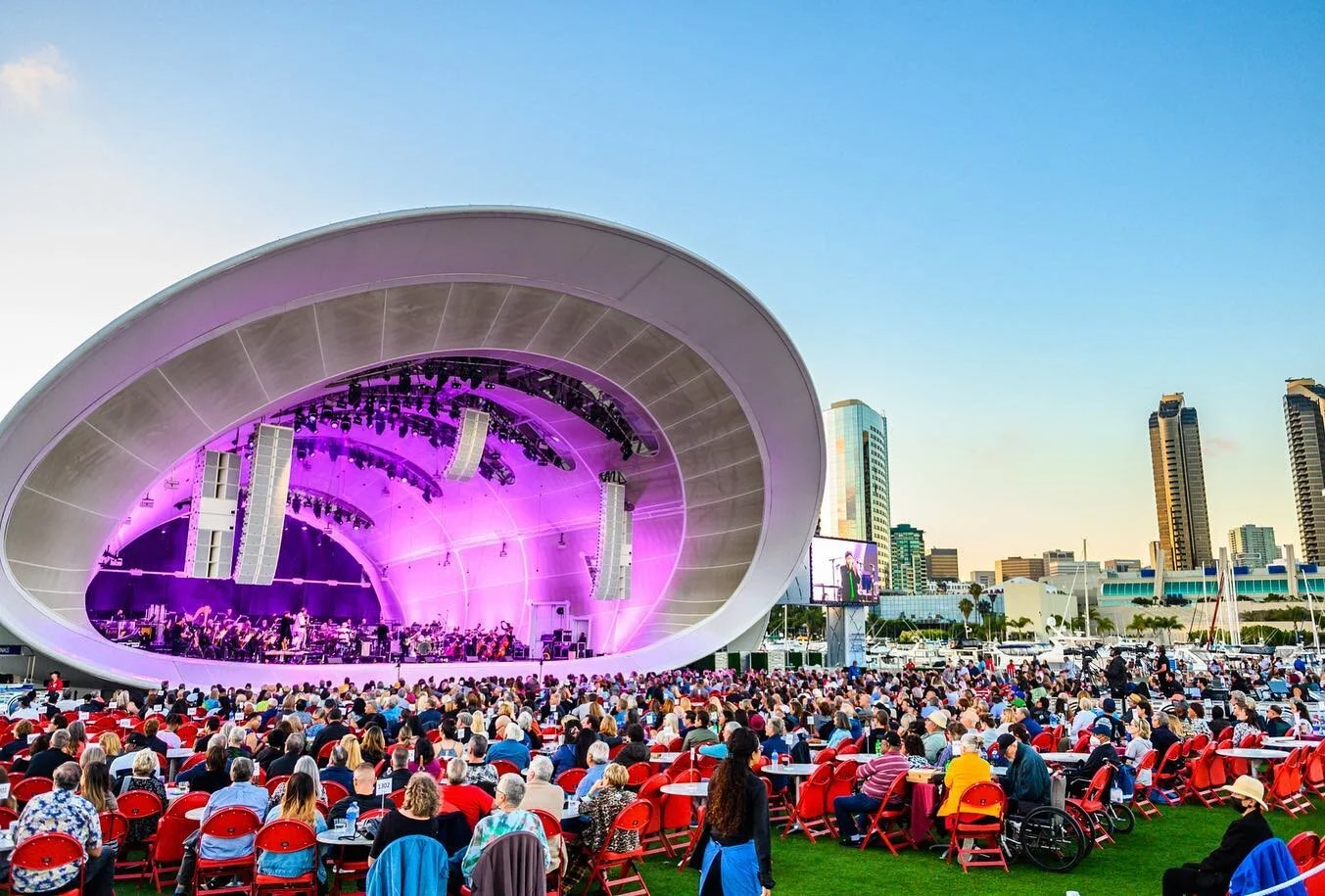 7/7 A funk-ing good time with the legendary @towerofpower, @lettucefunk and the @sandiegosymphony @sandiegosymphonymusicians 
#funk #sandiego #collab

📸 @bradycoolingisnotcool