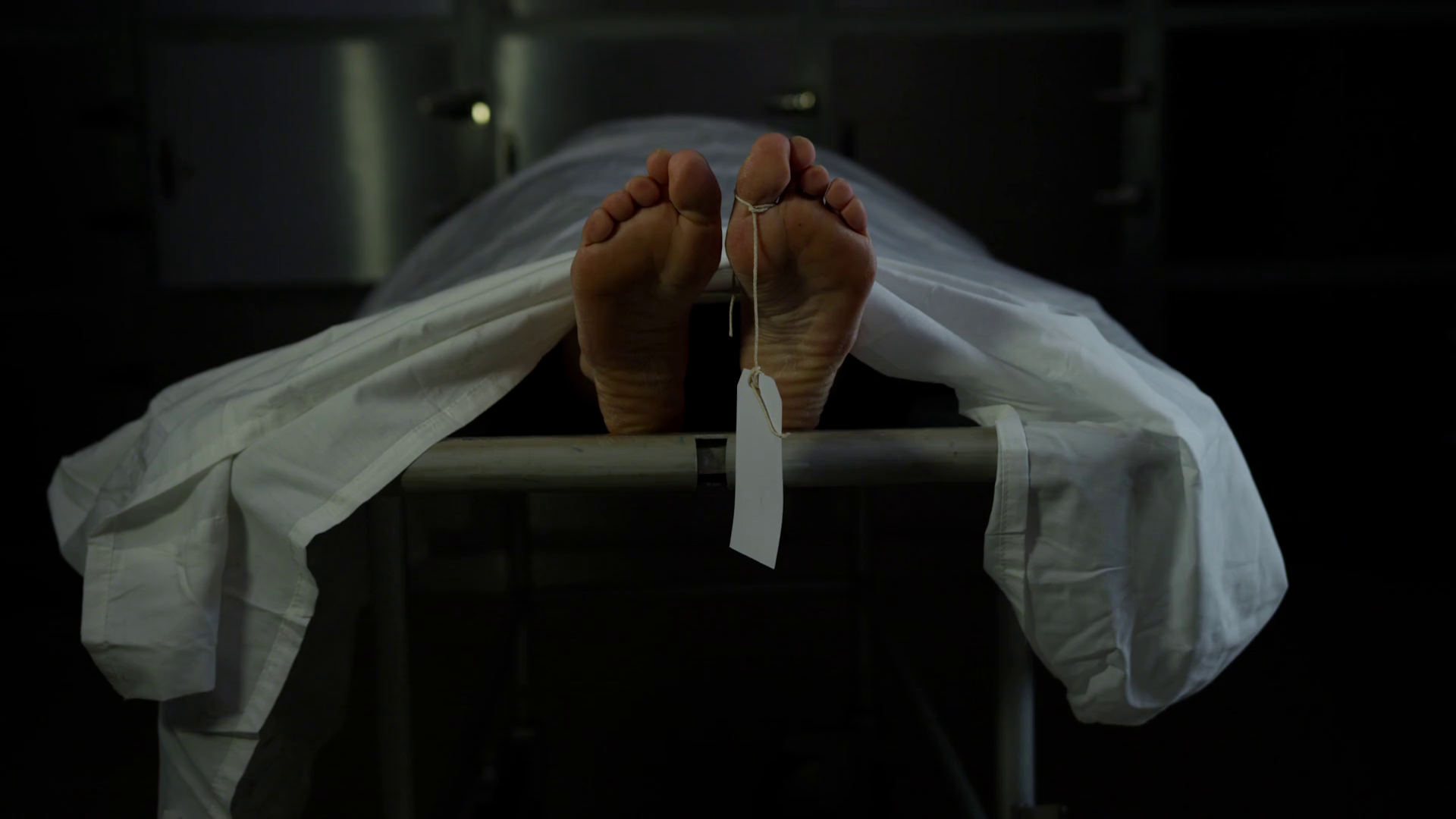 Покойник боль. Покойник боль. Плачущая женщина. Покойник боль. Смерть пожилого человека.