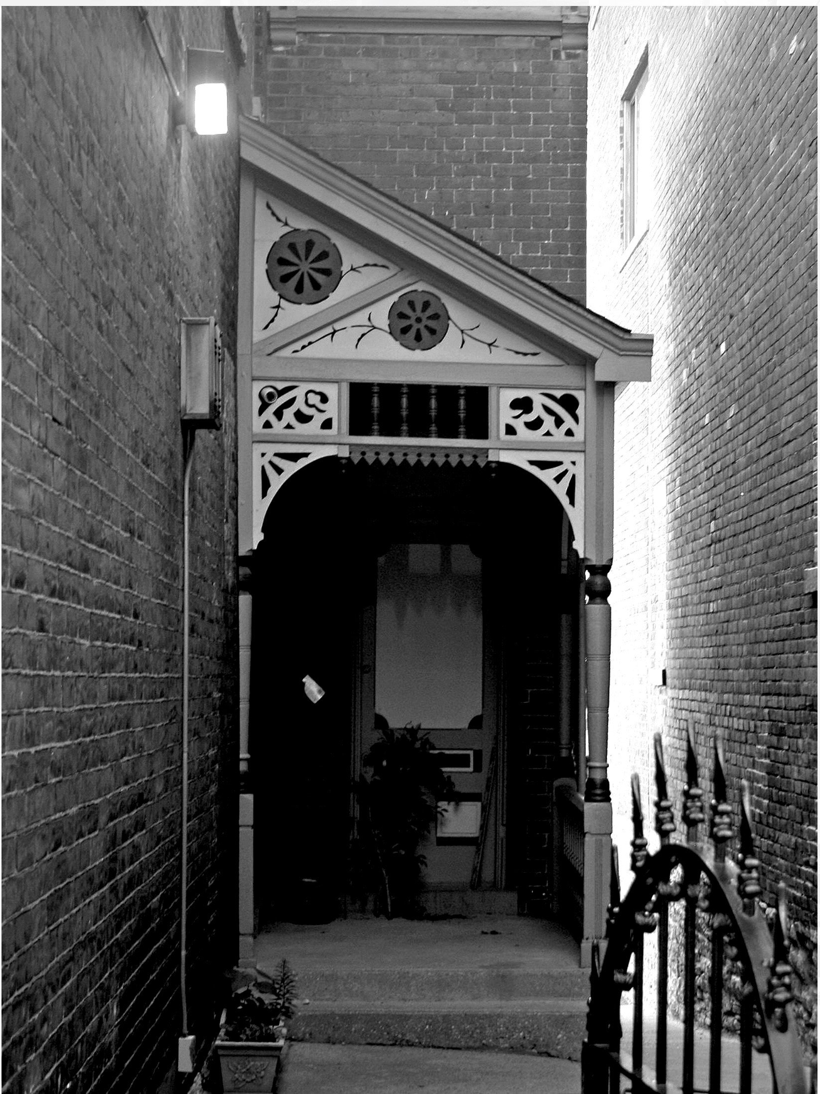 Victorian entry OTR.jpg