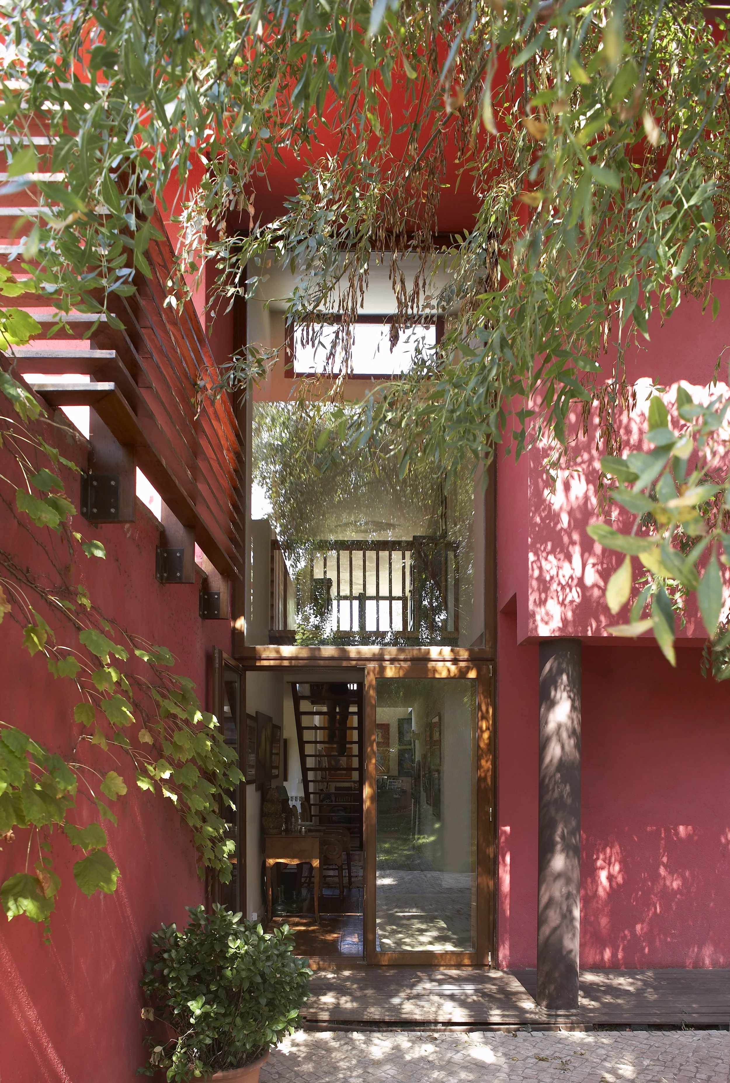 House in Manique by Tiago and Jane.jpg