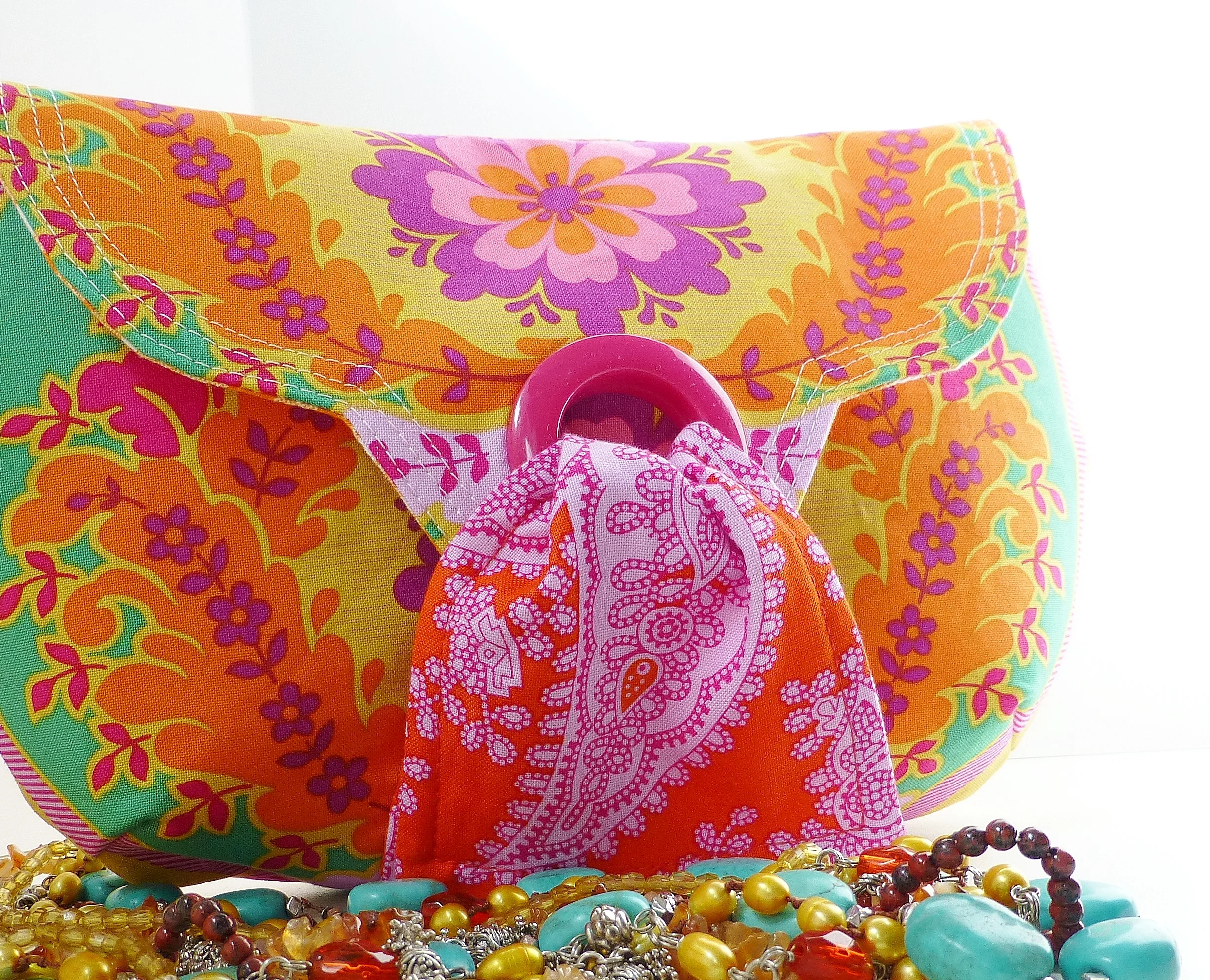 So Cute! Clutch.JPG