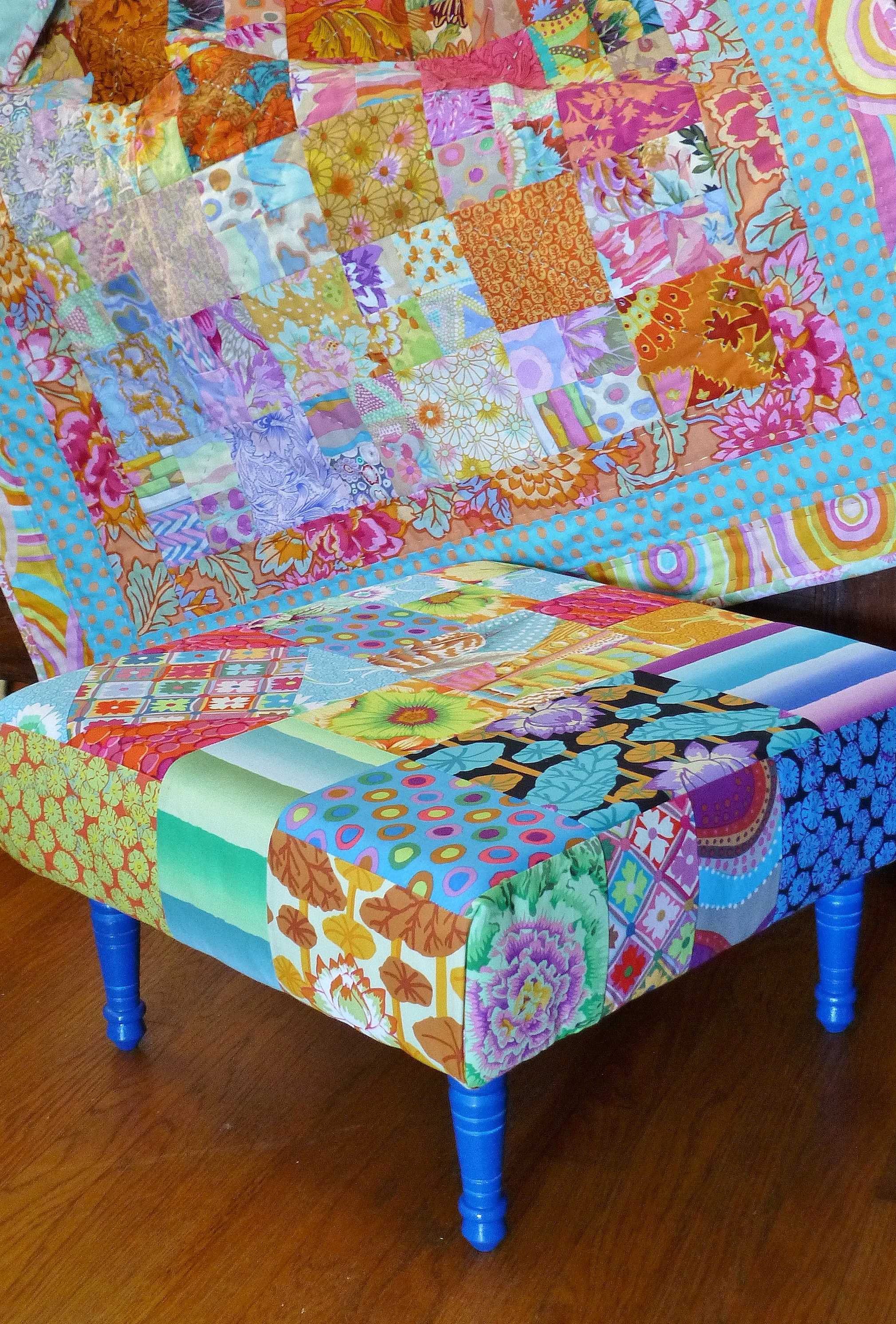 Kaffe 2013 footstool.JPG
