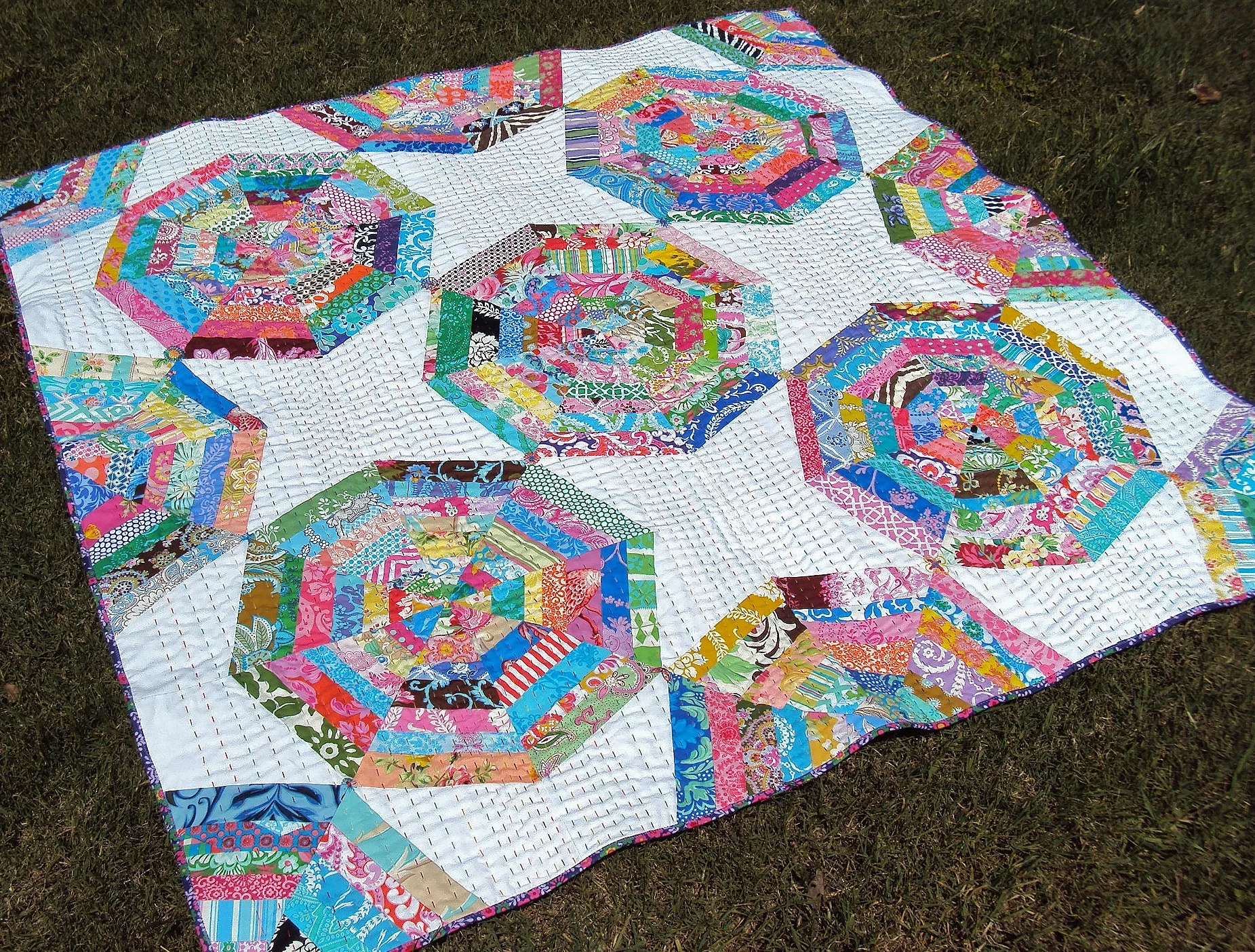 Spiderweb Quilt Sis Boom.JPG