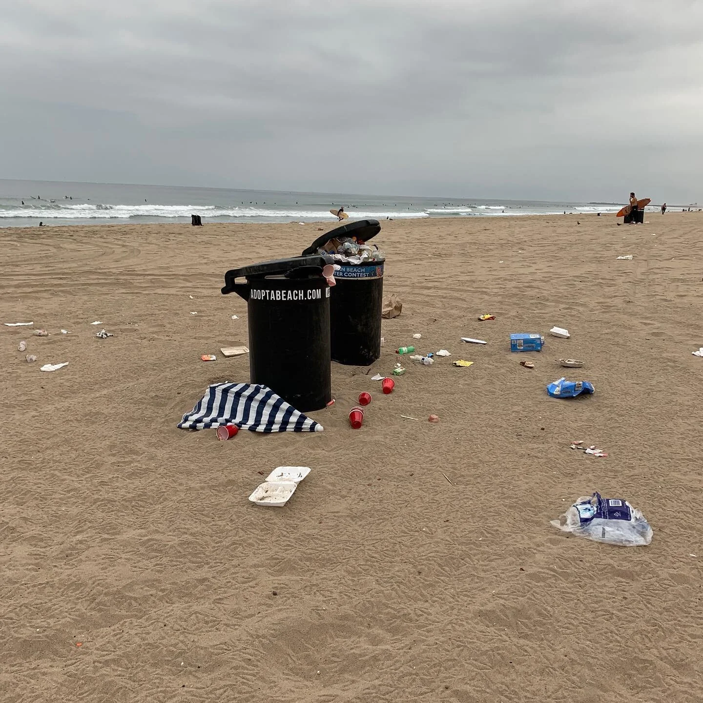 If your long time best friend  gave you a beautiful gift, would you say thank you by trashing  their house? Pretty sure that&rsquo;s a No.

 It&rsquo;s Coastal Clean Up Month. 

Sign up @healthebay or grab gloves and a bucket and be the last one at t