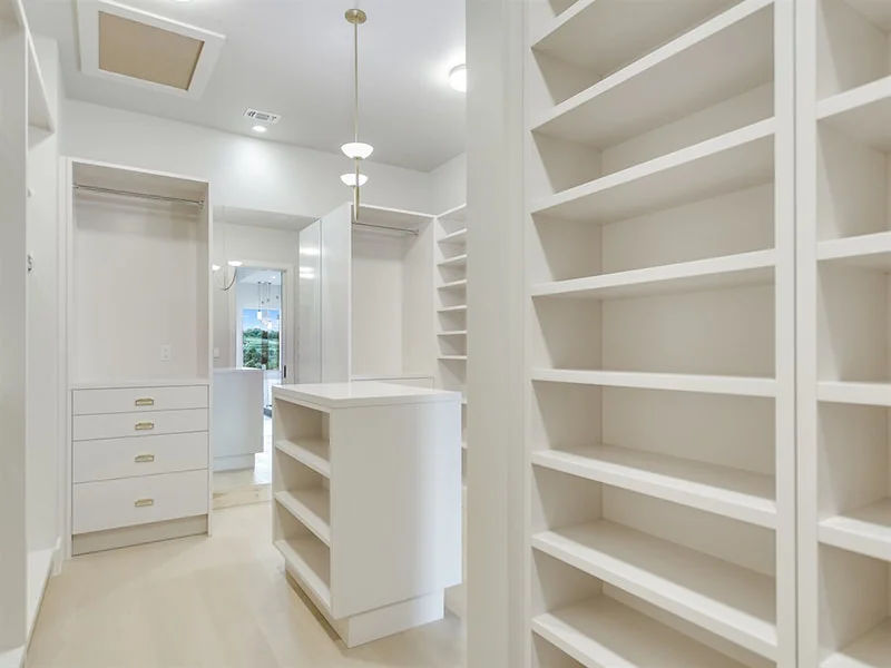 Musket Rim_Master Closet.jpg