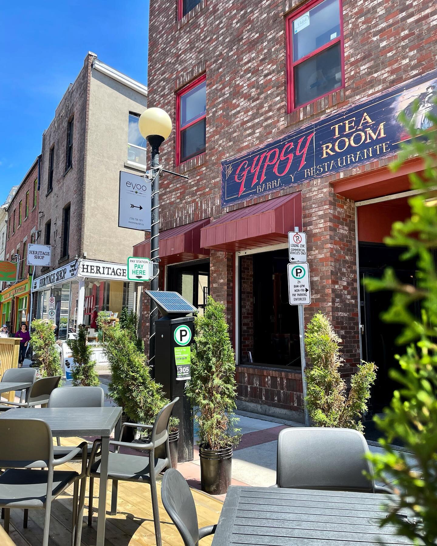 💃🏻Sunny days call for a patio visit at The Gypsy Tea Room ☀️ Our entire menu is available outdoors! First come, first serve🍹 #gypsytearoom #newfoundland
