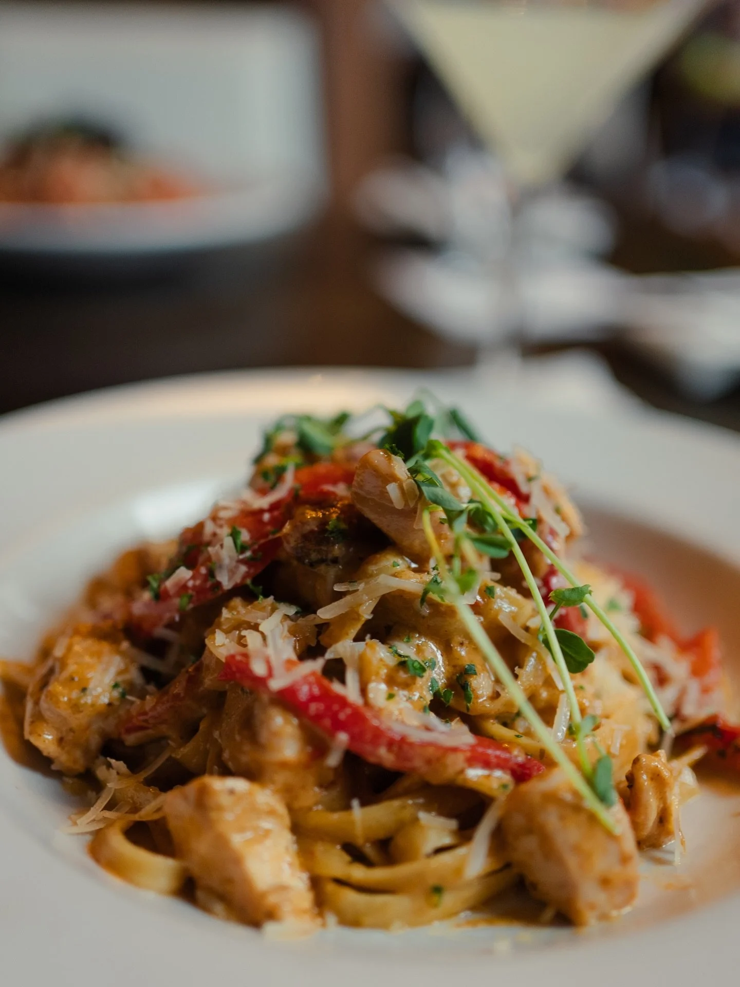 🍝✨ Craving comfort without leaving the couch?
Our Chicken Fettuccine is just a few taps away &mdash; rich, creamy, and delivered straight to your door 🚗💨

Order now on Uber Eats:
🔗 https://shorturl.at/rZTKE
👉 Link in bio

#TheGypsyTeaRoom #UberE