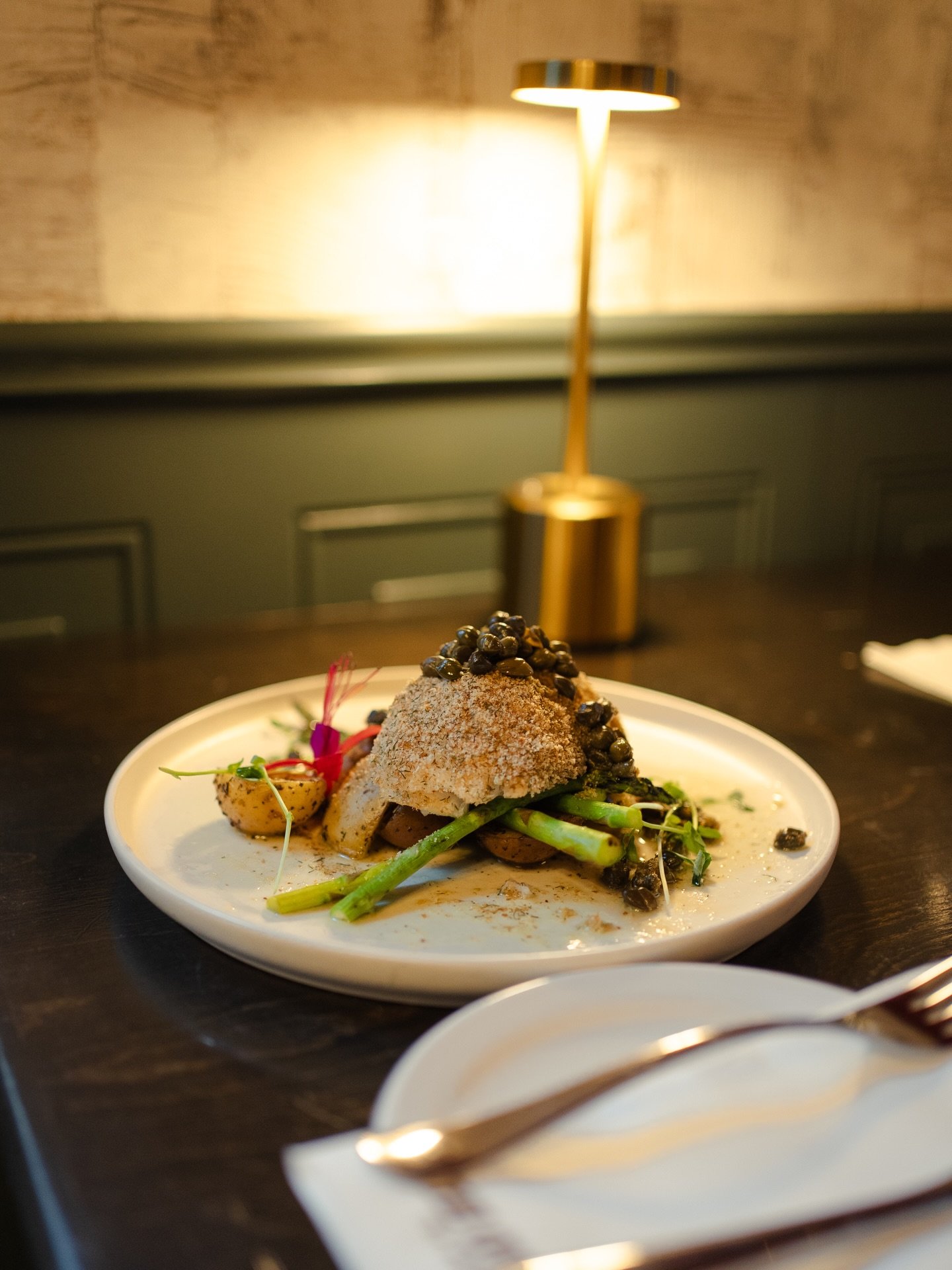 🐟✨ Local flavour, elevated.
Our Baked Newfoundland Cod &mdash; wild-caught and topped with a golden dill butter crumb, served with lemon dill risotto, poached capers, and fresh market vegetables 🌿🍋

Simple, fresh, and beautifully done.

#TheGypsyT