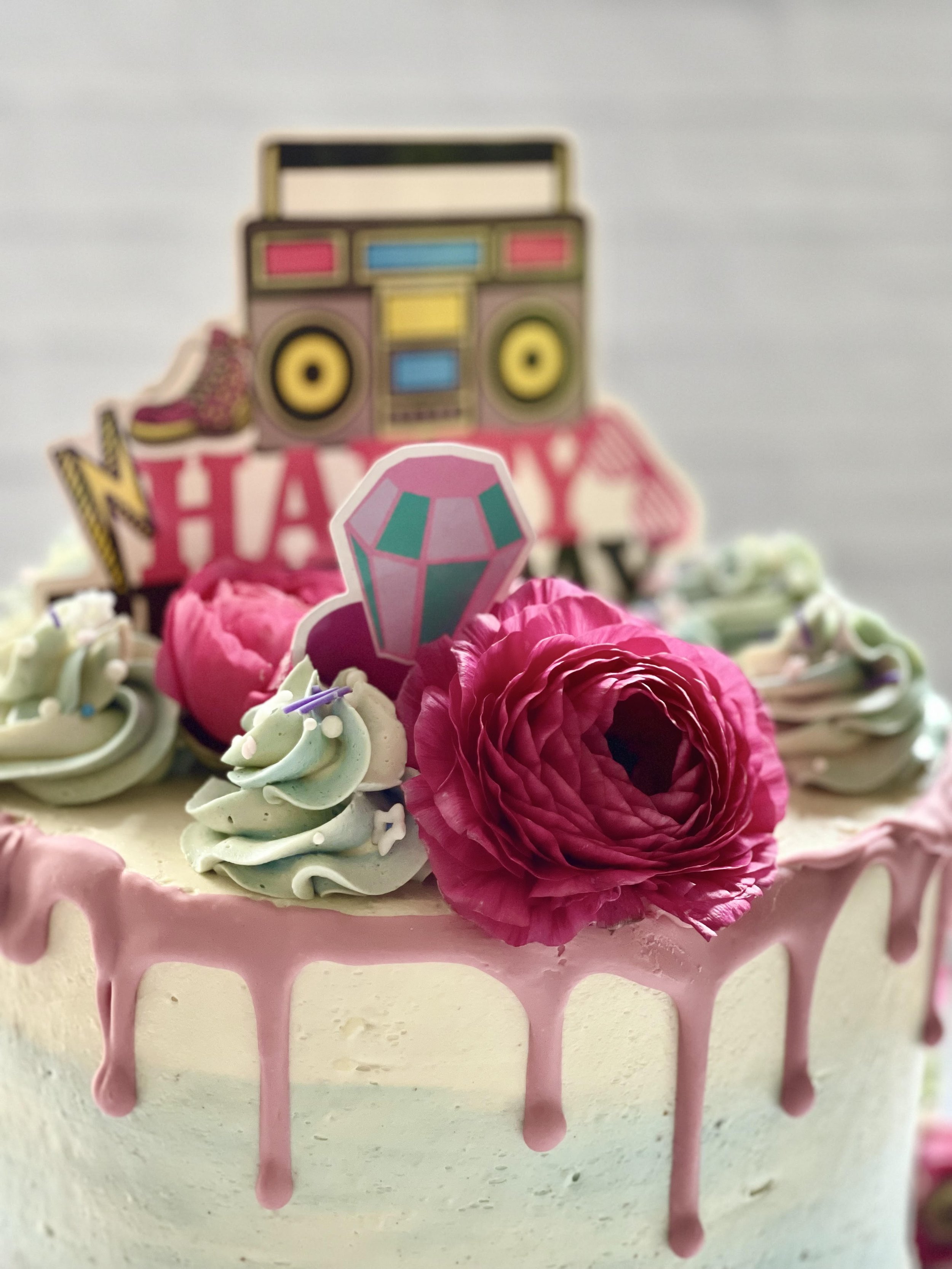 Top 10 Best Birthday Cake Delivery near Tarzana, Los Angeles, CA - August  2023 - Yelp