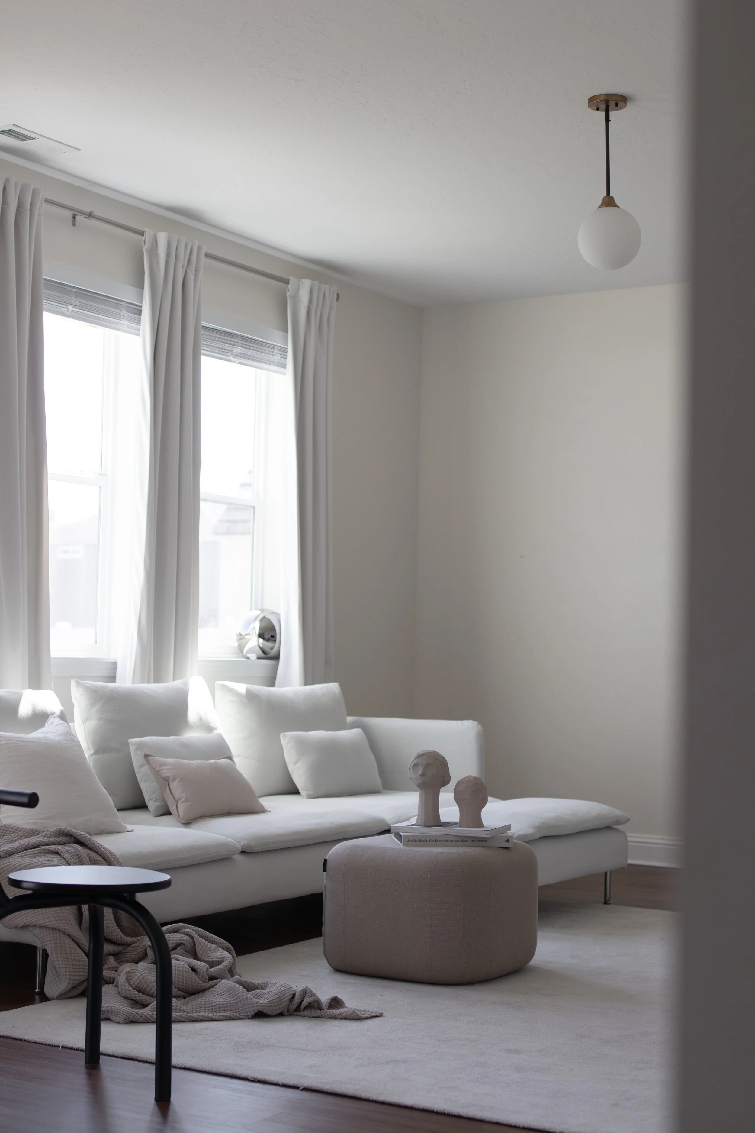 Minimal Interior Scandinavian Style