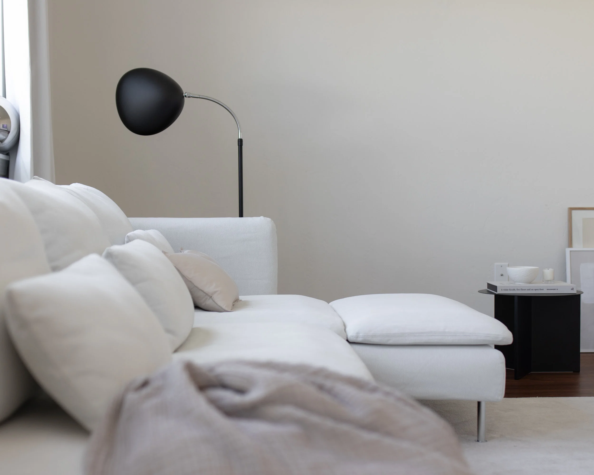 New in: Gubi Cobra Lamp