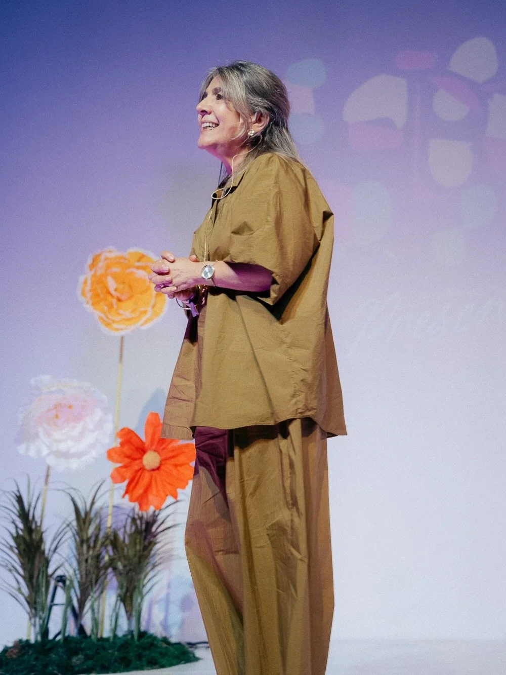 Hoy queremos honrar a nuestra Pastora Fabiana. ❤️

Gracias por cada oraci&oacute;n, cada detalle, cada noche de preparaci&oacute;n y por entregar tu coraz&oacute;n para que esta Conferencia de Mujeres 2026 fuera una experiencia inolvidable en el luga