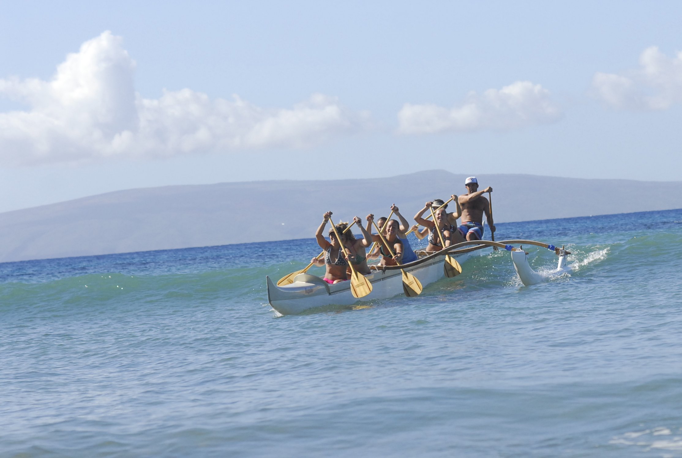 Blue_Soul_Maui_Outrigger_Canoe_1.jpg