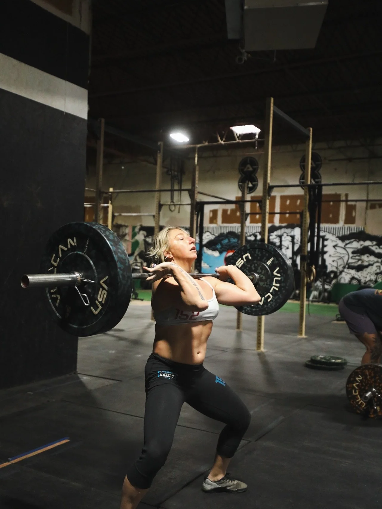 There&rsquo;s nothing quite like those barbells hitting the floor and your friends are all there throwing down with you. 

#deepriverfit #gym #fitness #memphis #tennessee
